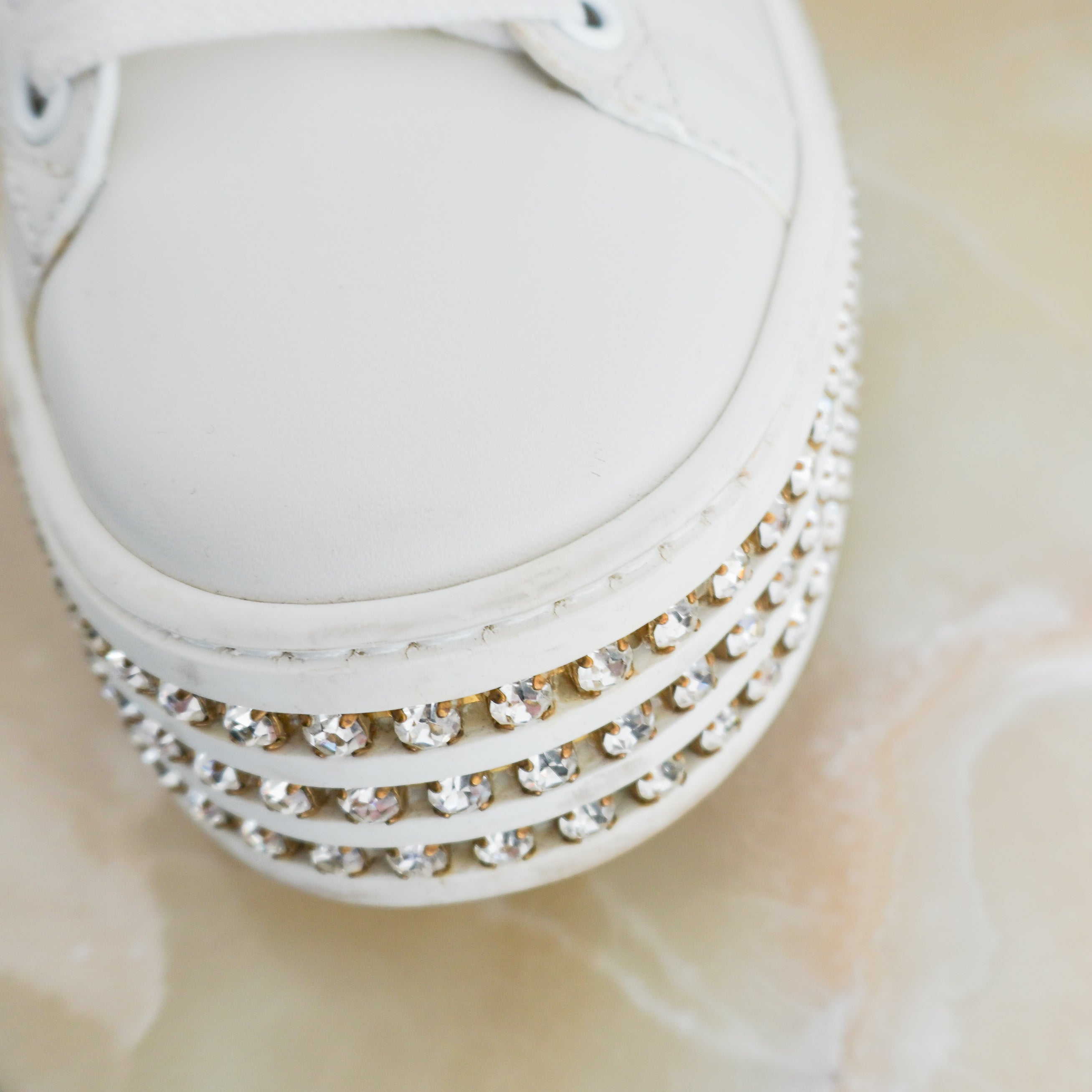 Gucci Ace Crystal Bee Platform Sneakers in White Leather (RRP £700) | Authentic Preloved
