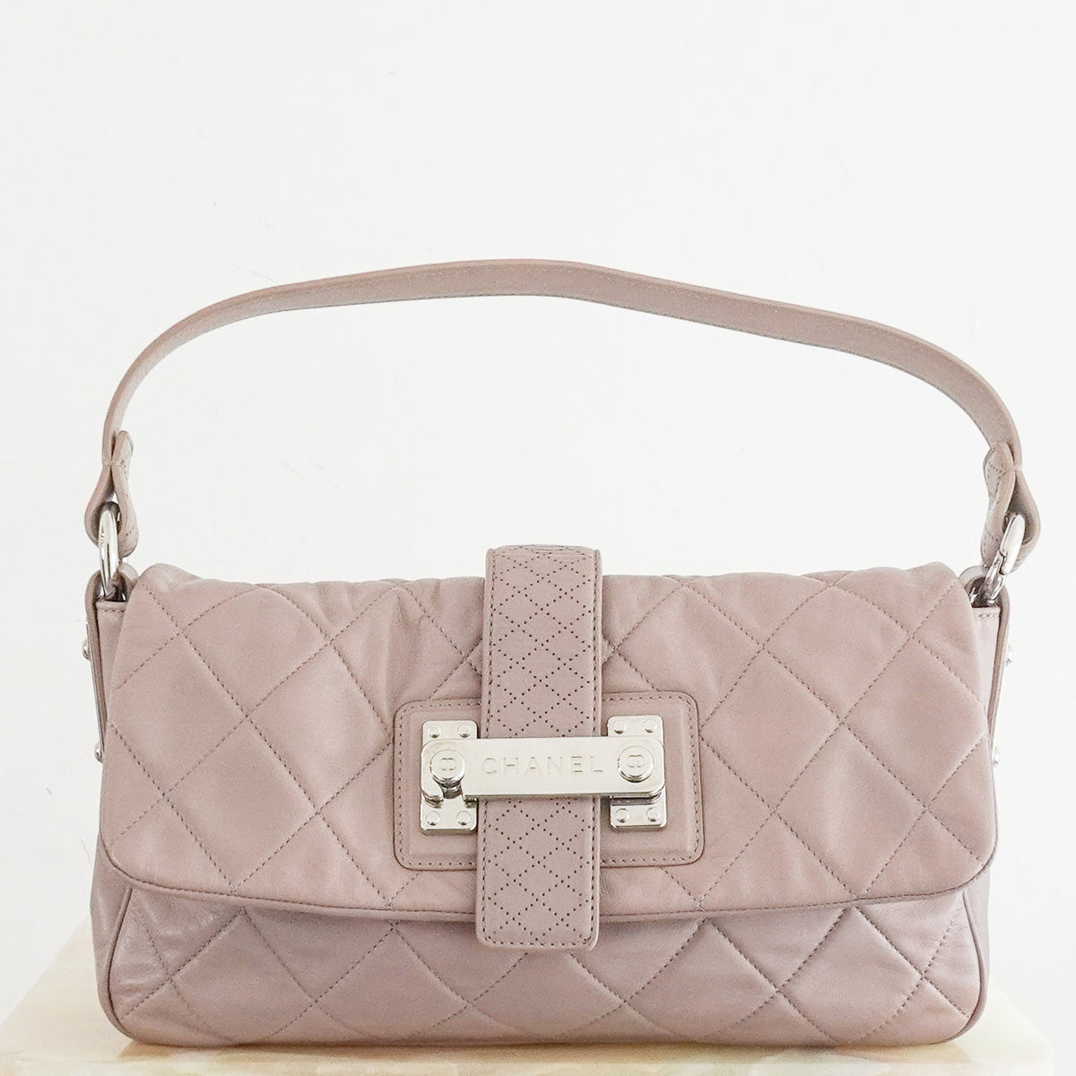 Chanel Lilac Paris Londres Door Latch Flap Bag 2008 (RRP £4500) | Authentic Preloved