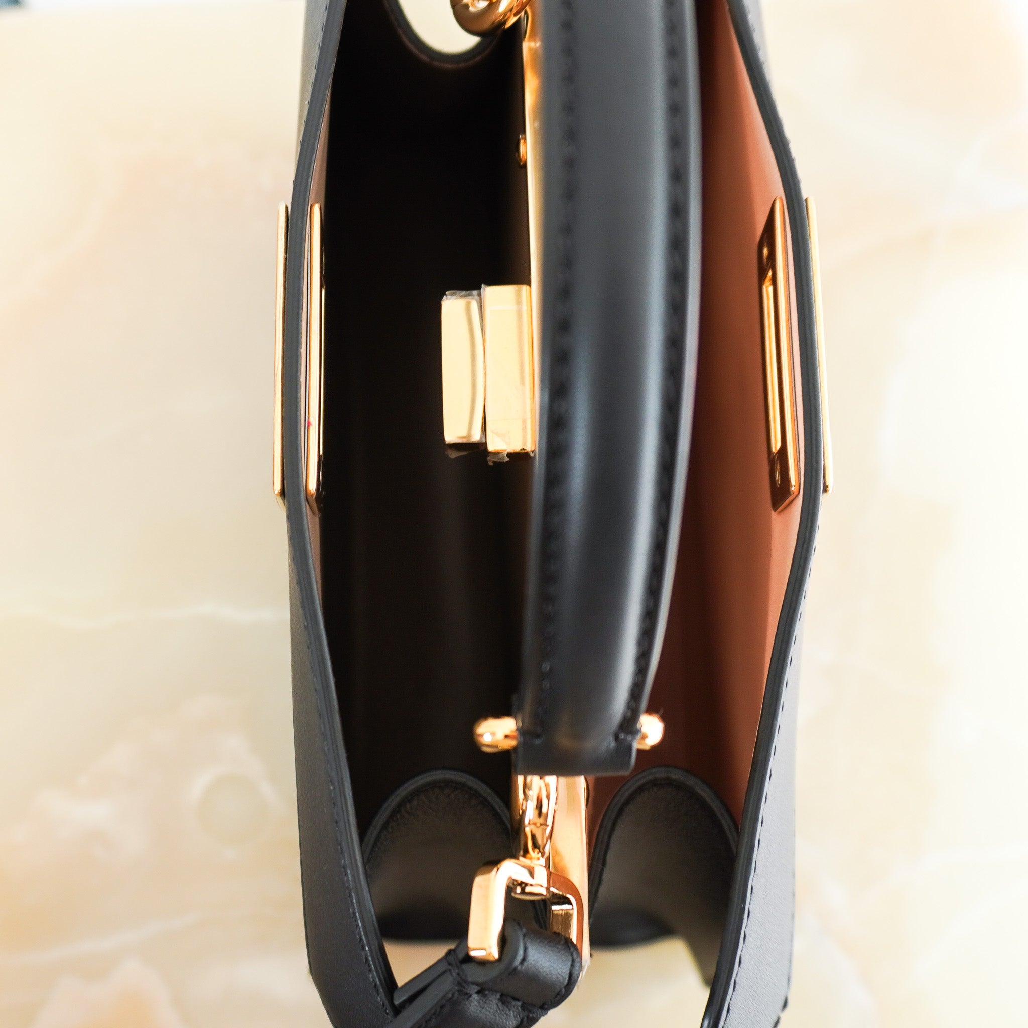 CURRENT SEASON Fendi Peekaboo ISeeU Small Tote Bag in Black RRP £4050 | Authentic Preloved