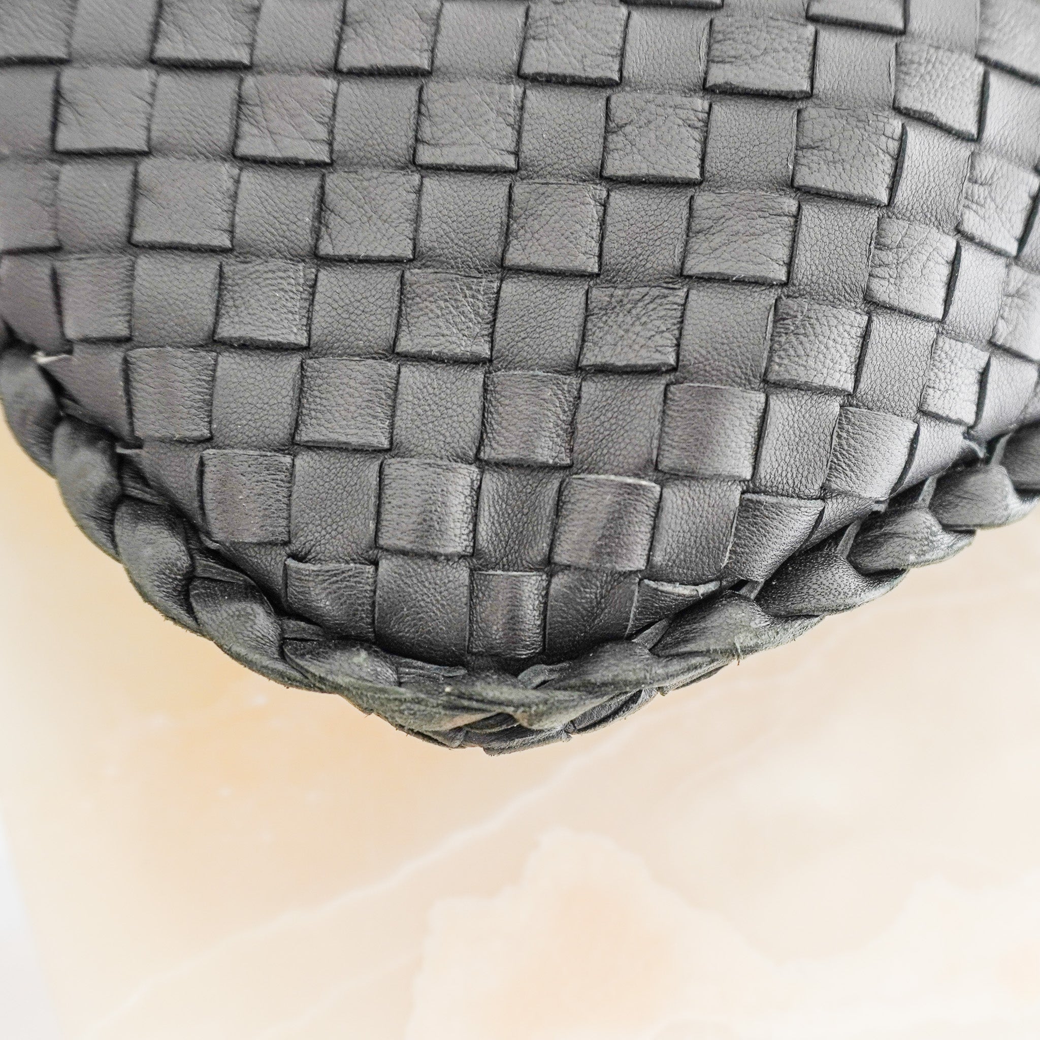 Bottega Veneta Small Intrecciato Black Leather Hobo Bag RRP £3,400 | Authentic Preloved