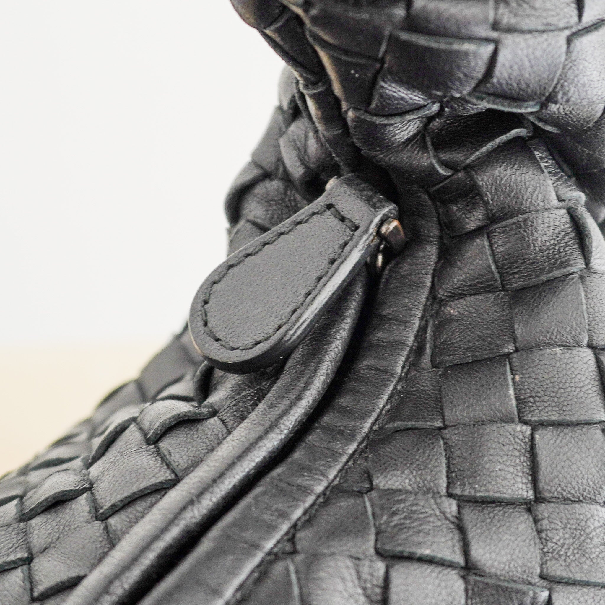 Bottega Veneta Small Intrecciato Black Leather Hobo Bag RRP £3,400 | Authentic Preloved