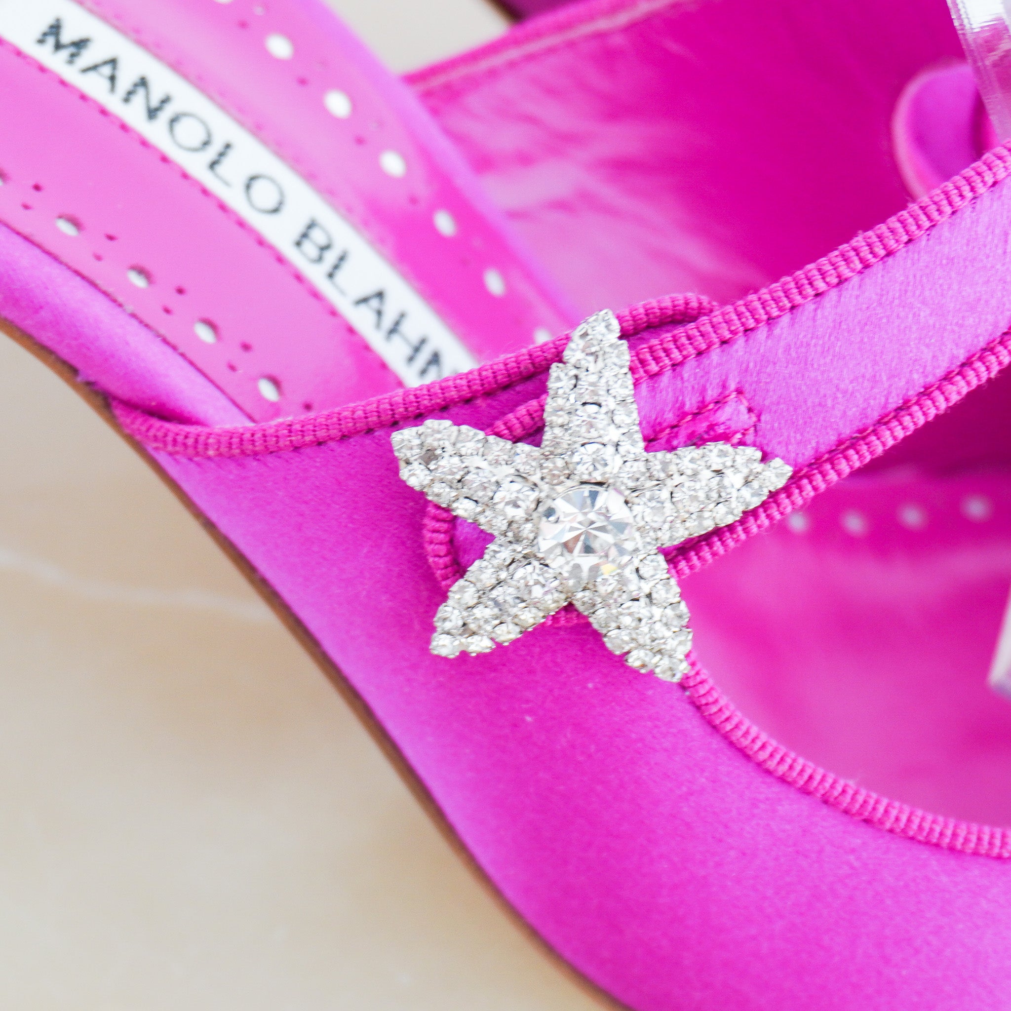 NEW Manolo Blahnik Lurum Crystal Embellished Pumps in Pink RRP £1000 | Authentic Preloved