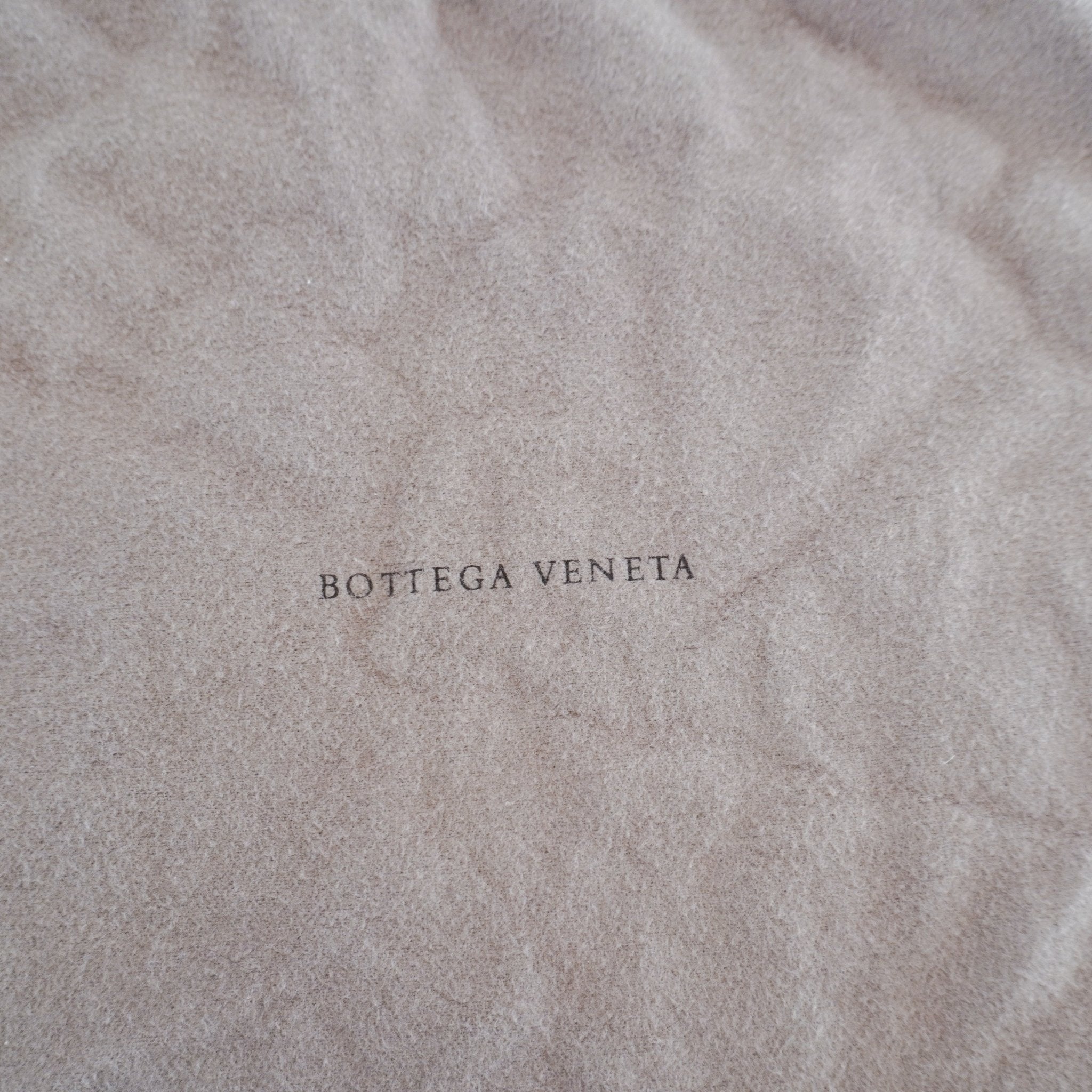 Bottega Veneta Intrecciato Medium Hop Suede Shoulder Bag in Tan RRP £3370 | Authentic Preloved - Reloved Again