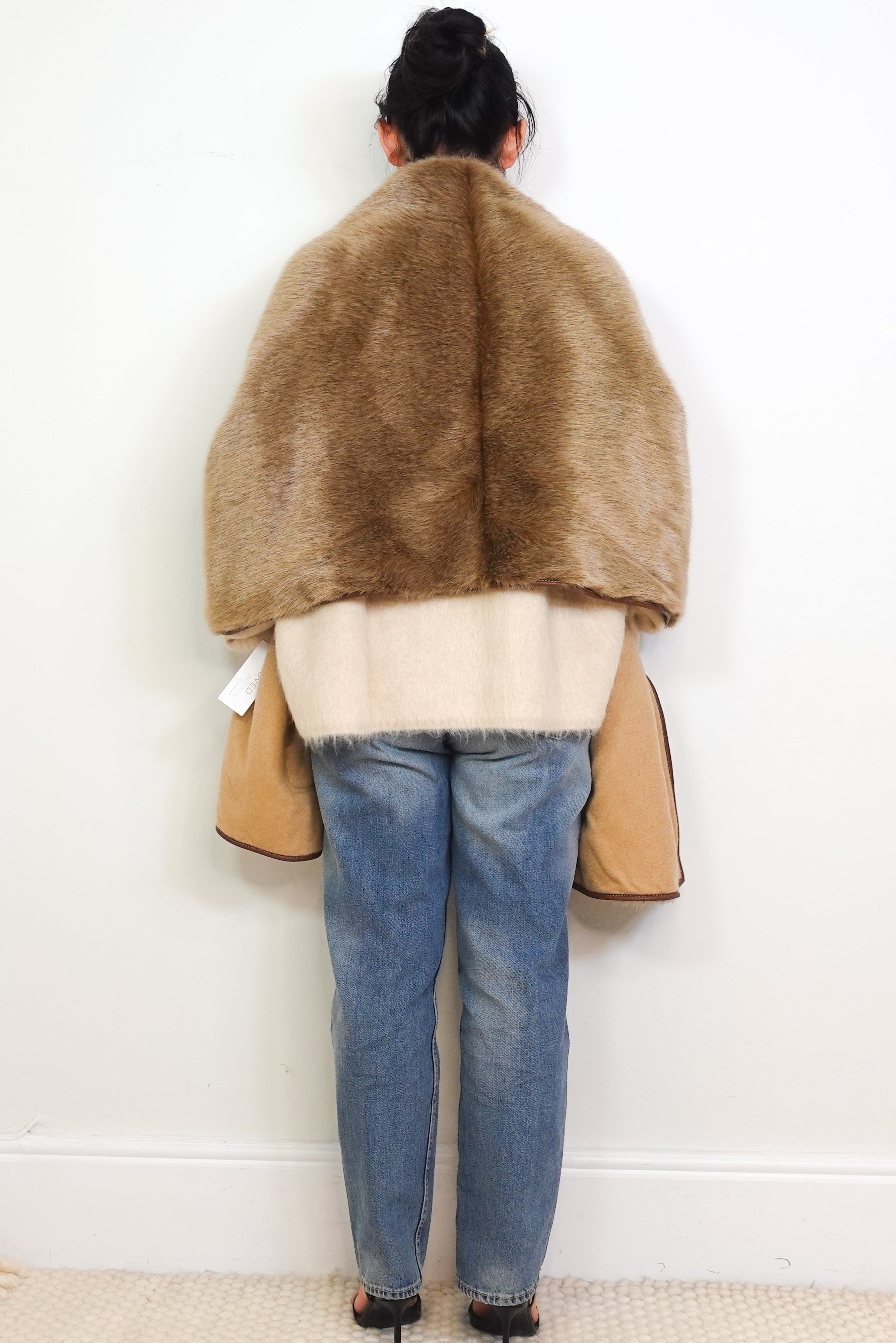 Burberry Brown Faux Fur Pocket Stole RRP £1.6K | Authentic Preloved