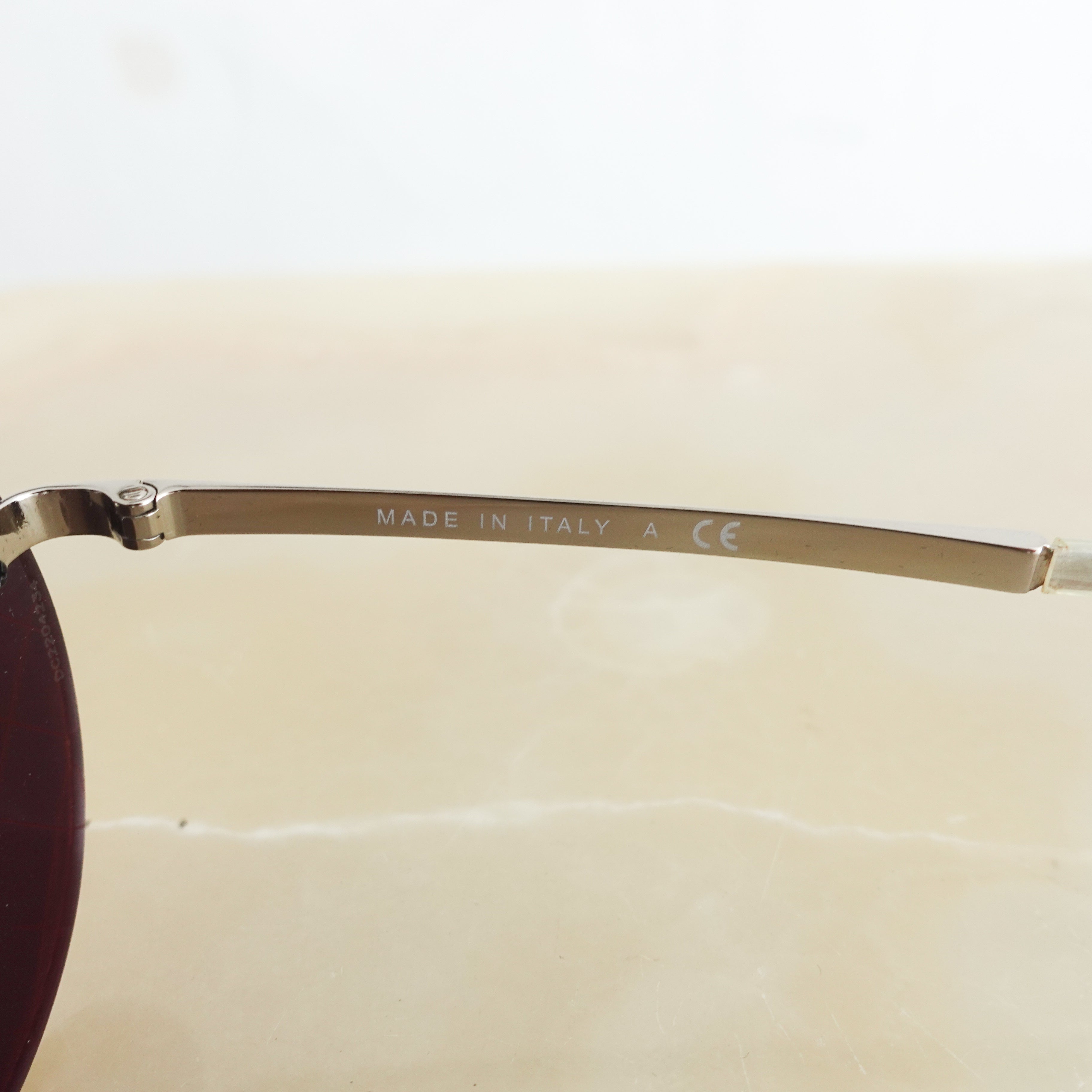 Mirrored round sunglasses