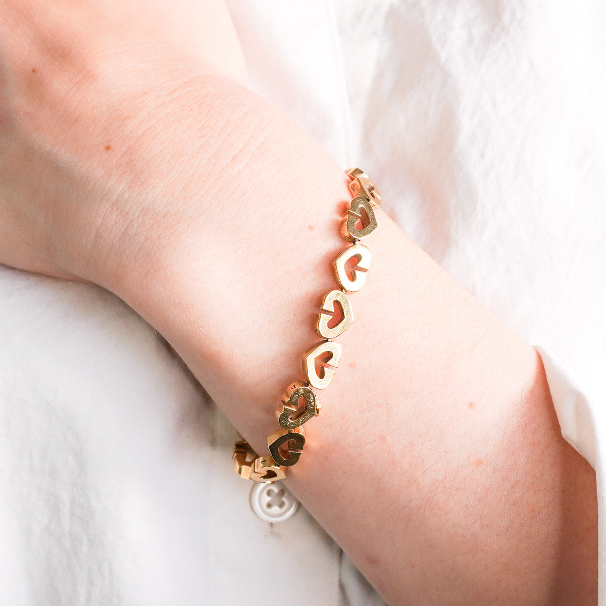 Cartier C Heart Link Bracelet Gold RRP £11,400 | Authentic Preloved