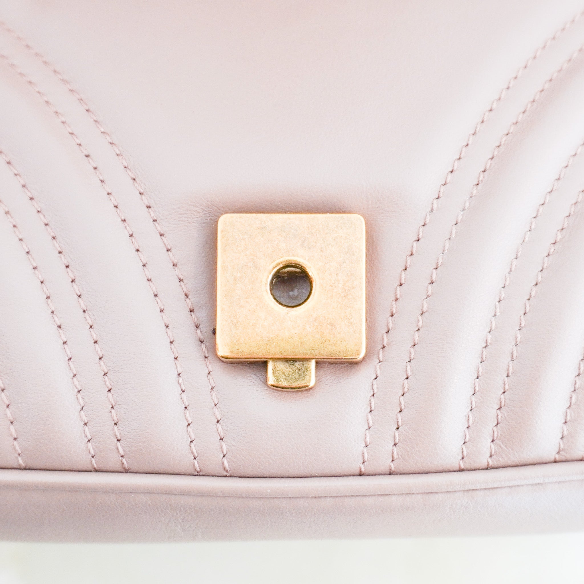 Gucci GG Marmont Medium Matelassé Bag RRP £1,840 | Authentic Preloved