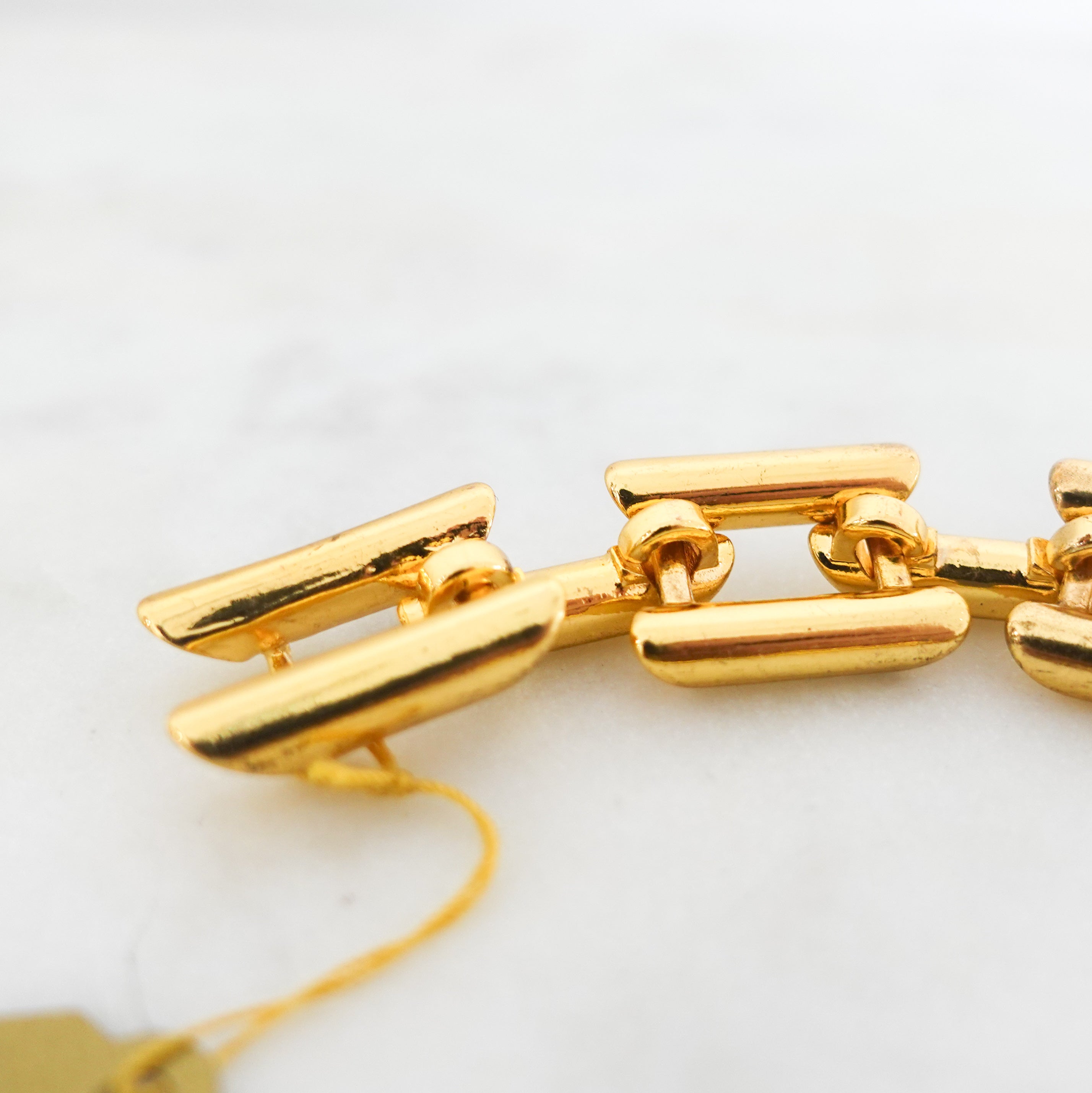 Oblong link gold plated bracelet