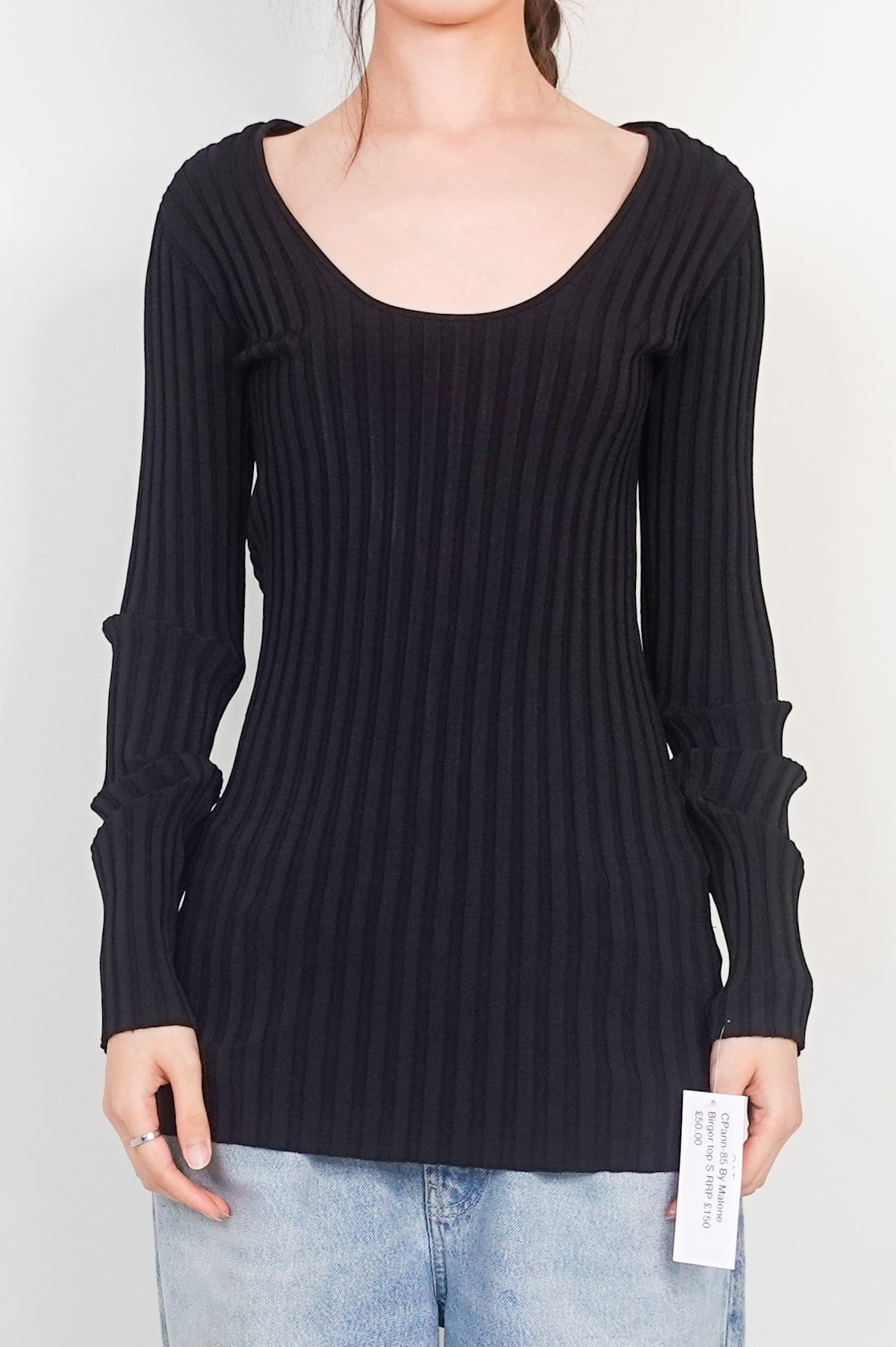 Black long sleeve ribbed top