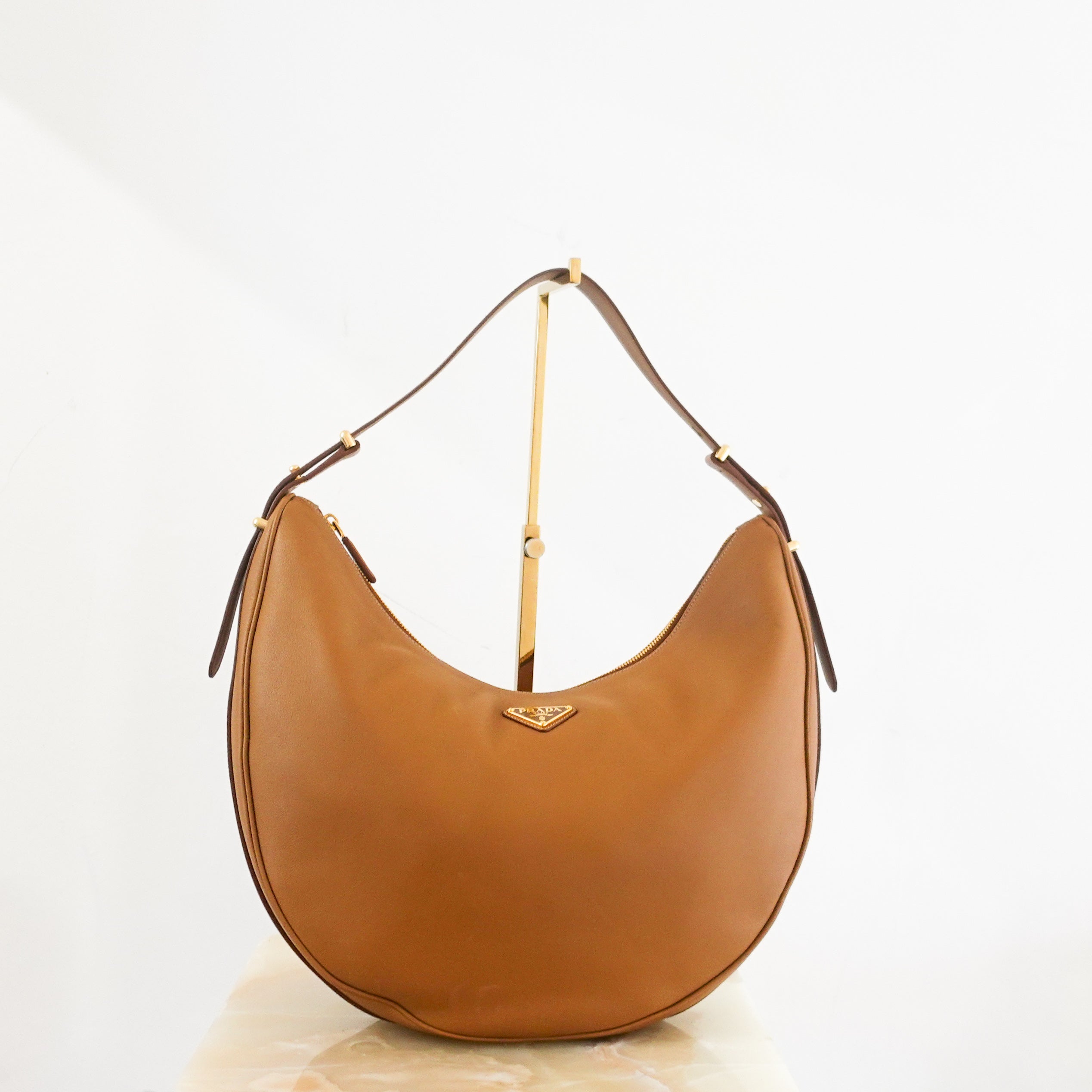 Arqué large leather shoulder bag RRP £2950