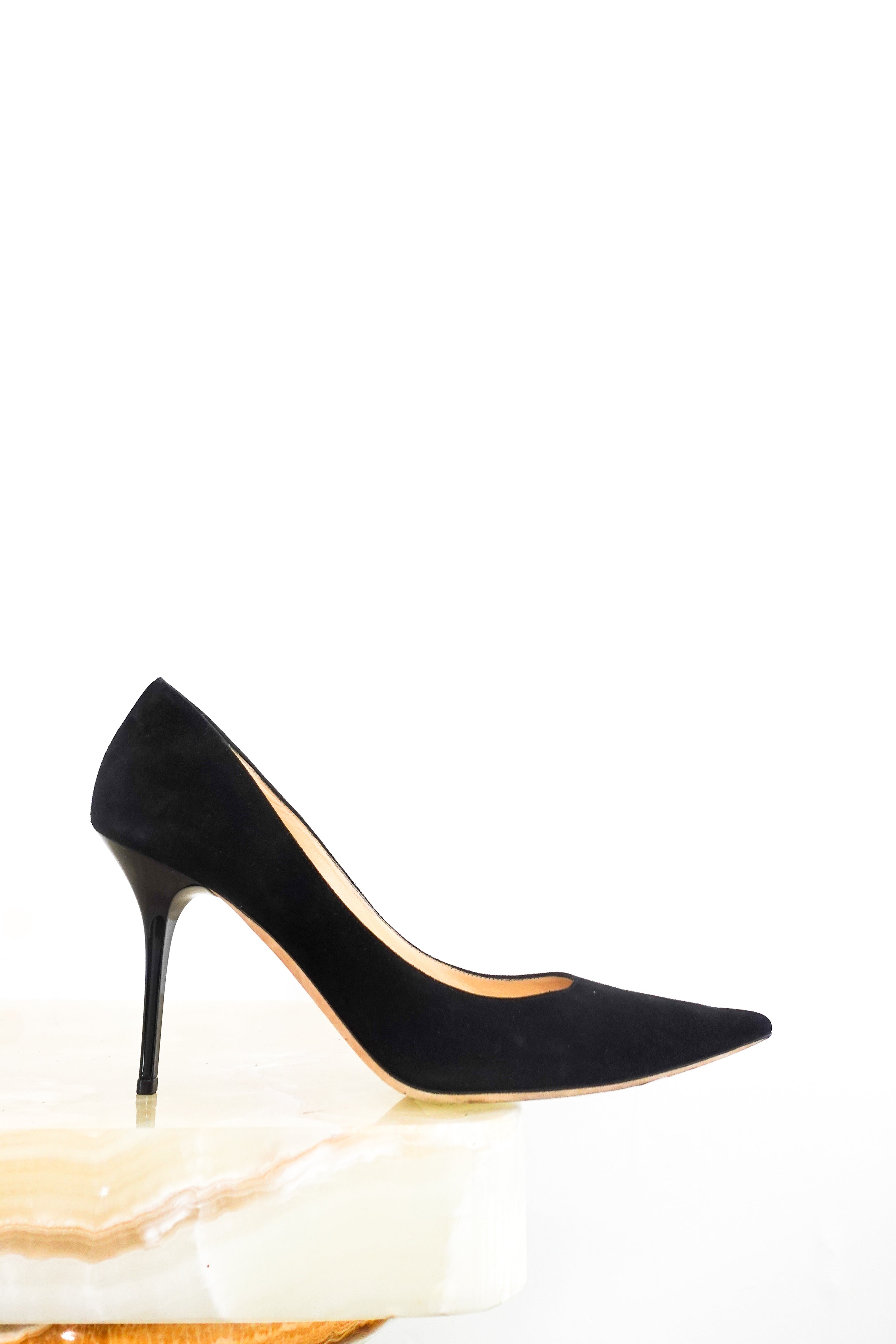 Suede heels in black