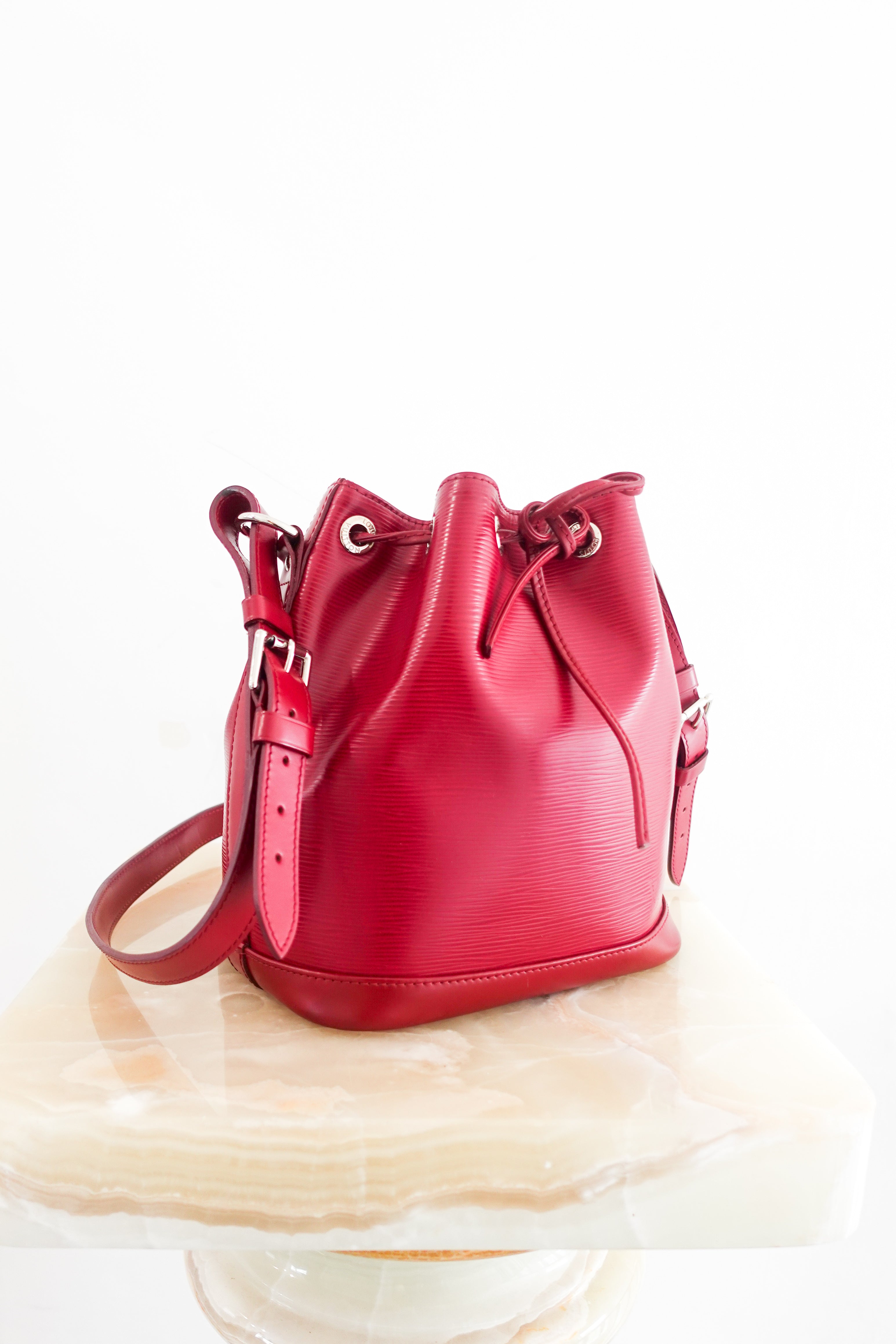 Néo epi leather bucket bag RRP £1.6k