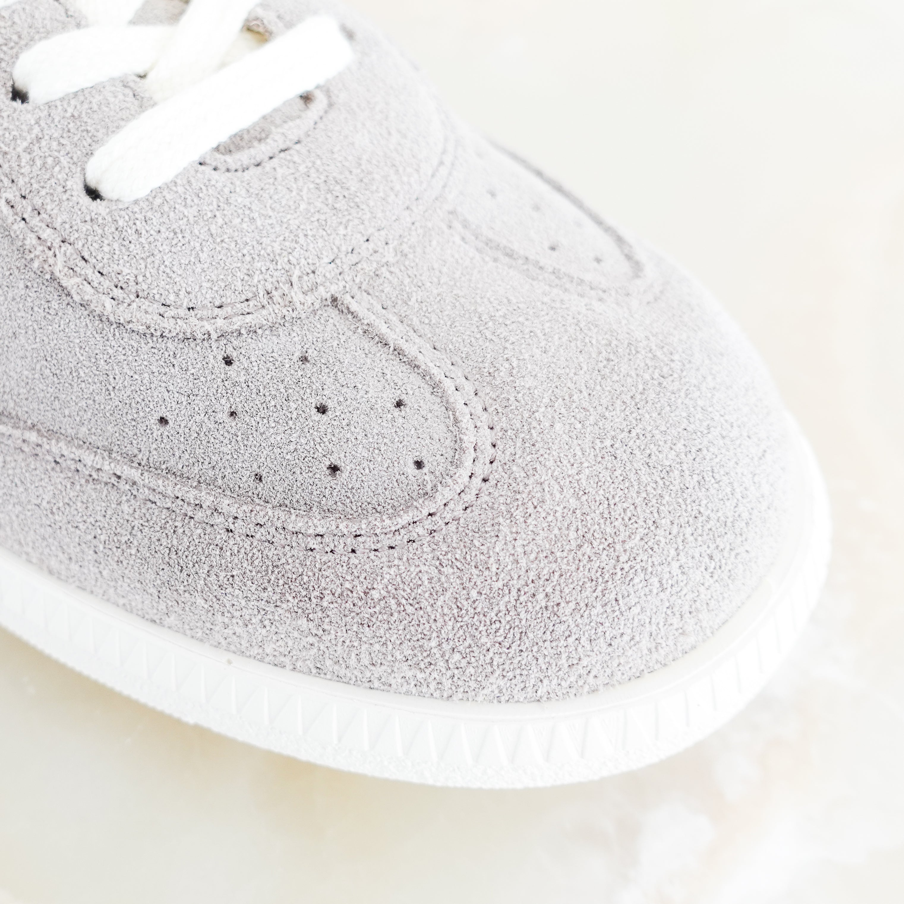 NEW Isabel Marant Sneakers in grey RRP £350 | Authentic Preloved