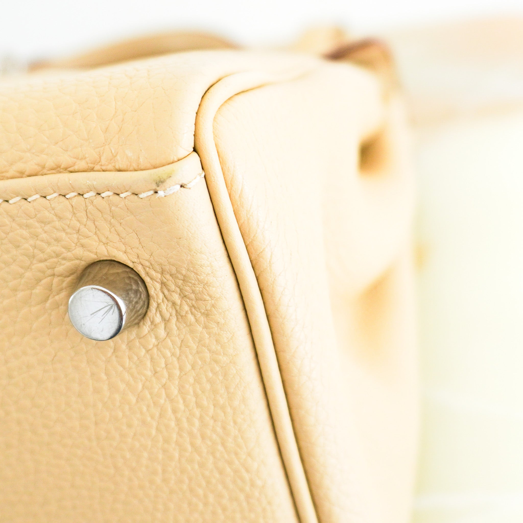 Hermès Kelly 28 Parchemin Togo Retourne Palladium Hardware | Authentic Preloved - Reloved Again