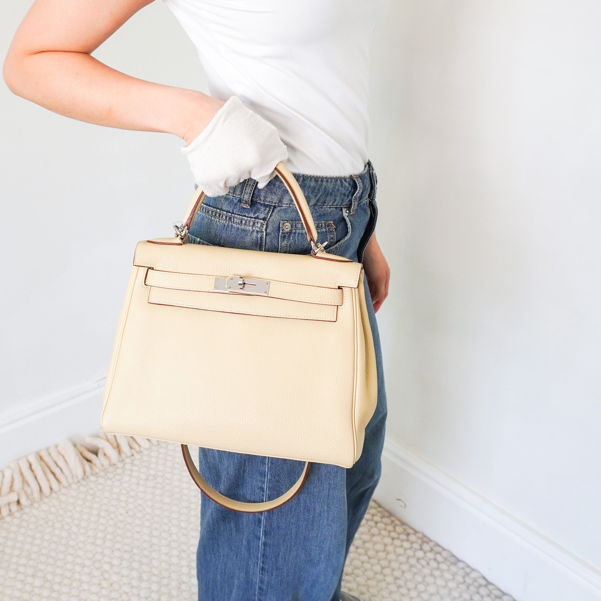 Hermès Kelly 28 Parchemin Togo Retourne Palladium Hardware | Authentic Preloved - Reloved Again
