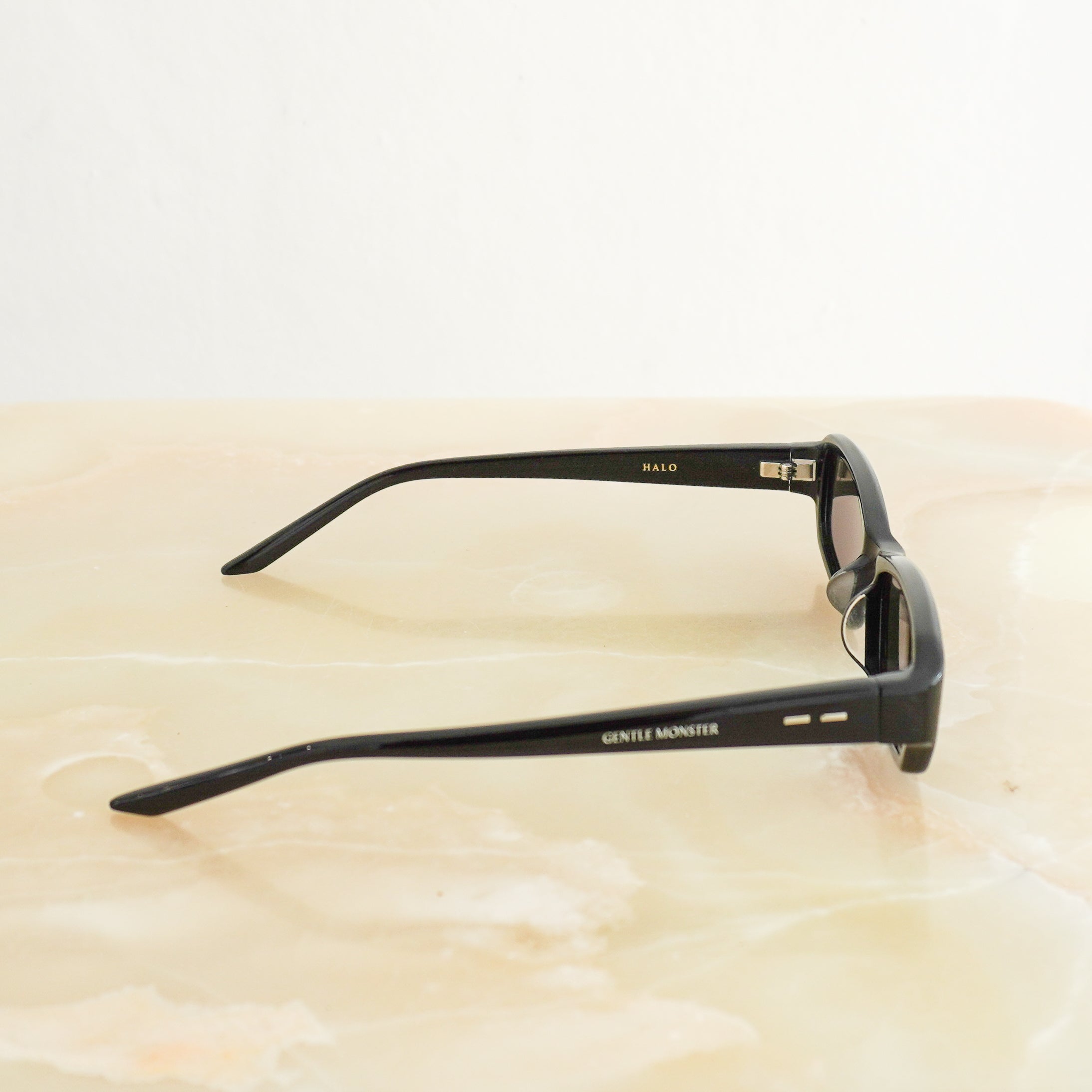 Gentle Monster Black Halo Sunglasses (RRP £190) | Authentic Preloved