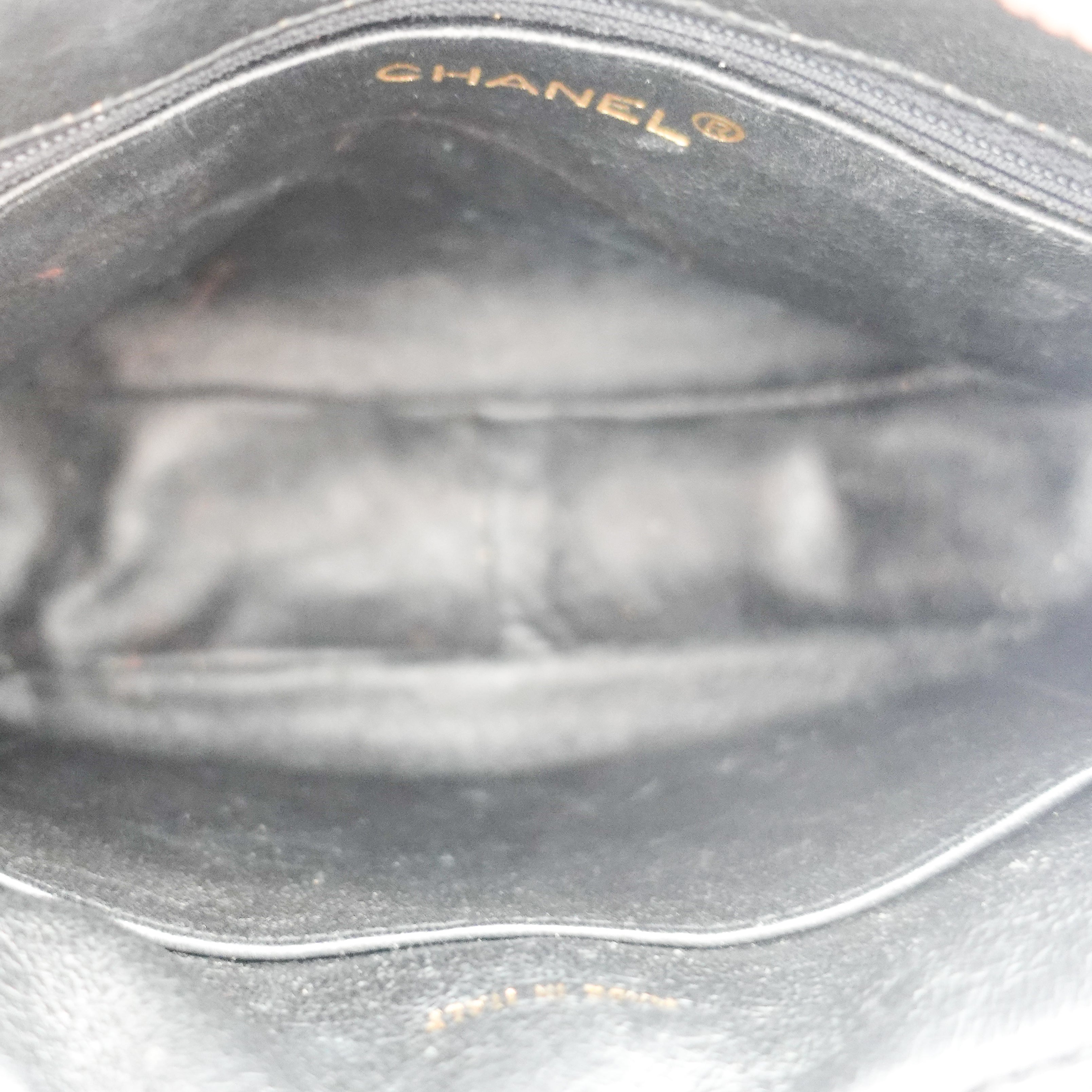 Chanel Vintage Quilted Black Lambskin CC Camera Bag RRP £5,000 | Authentic Preloved
