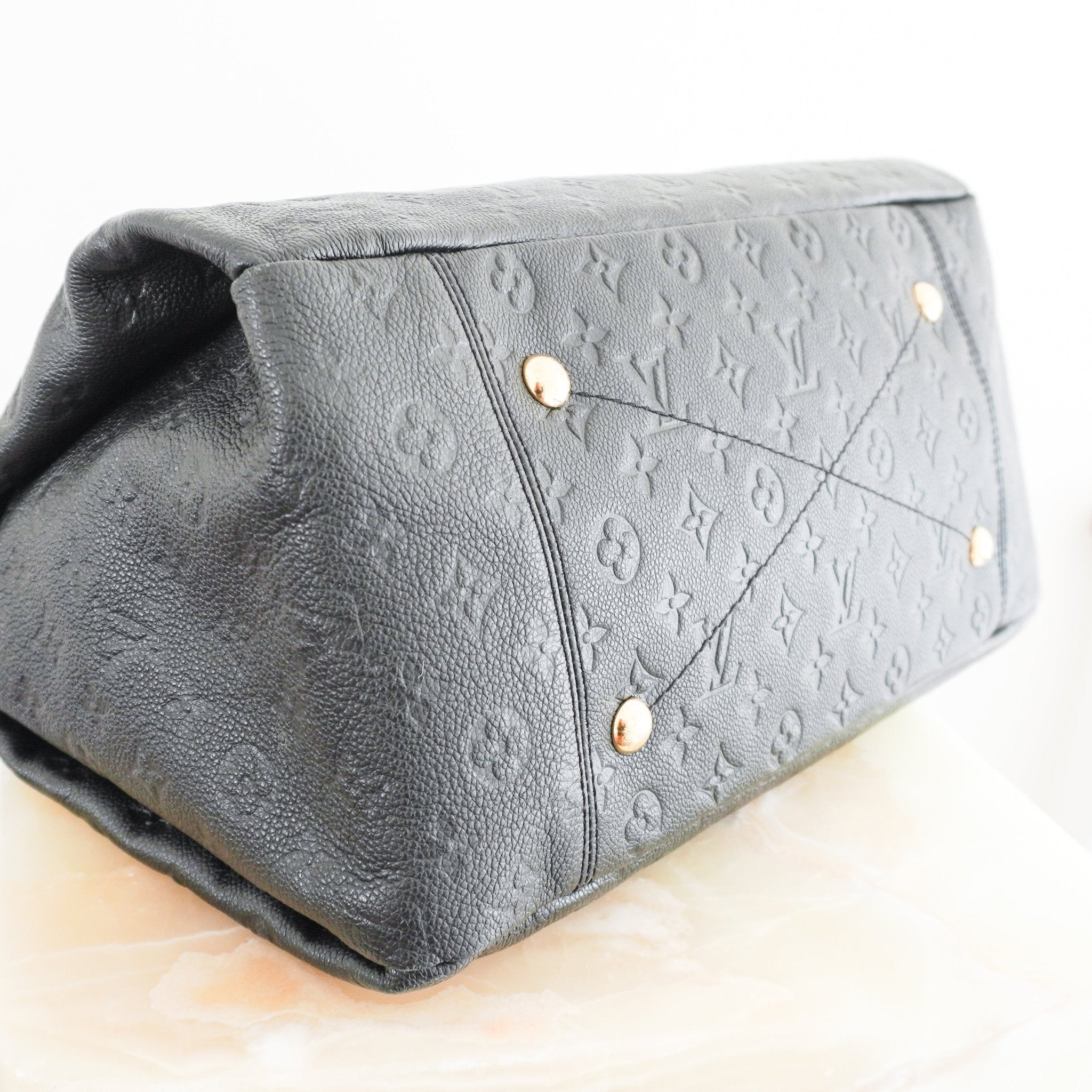 Louis Vuitton Artsy MM Tote Bag in Black RRP £2500 | Authentic Preloved - Reloved Again