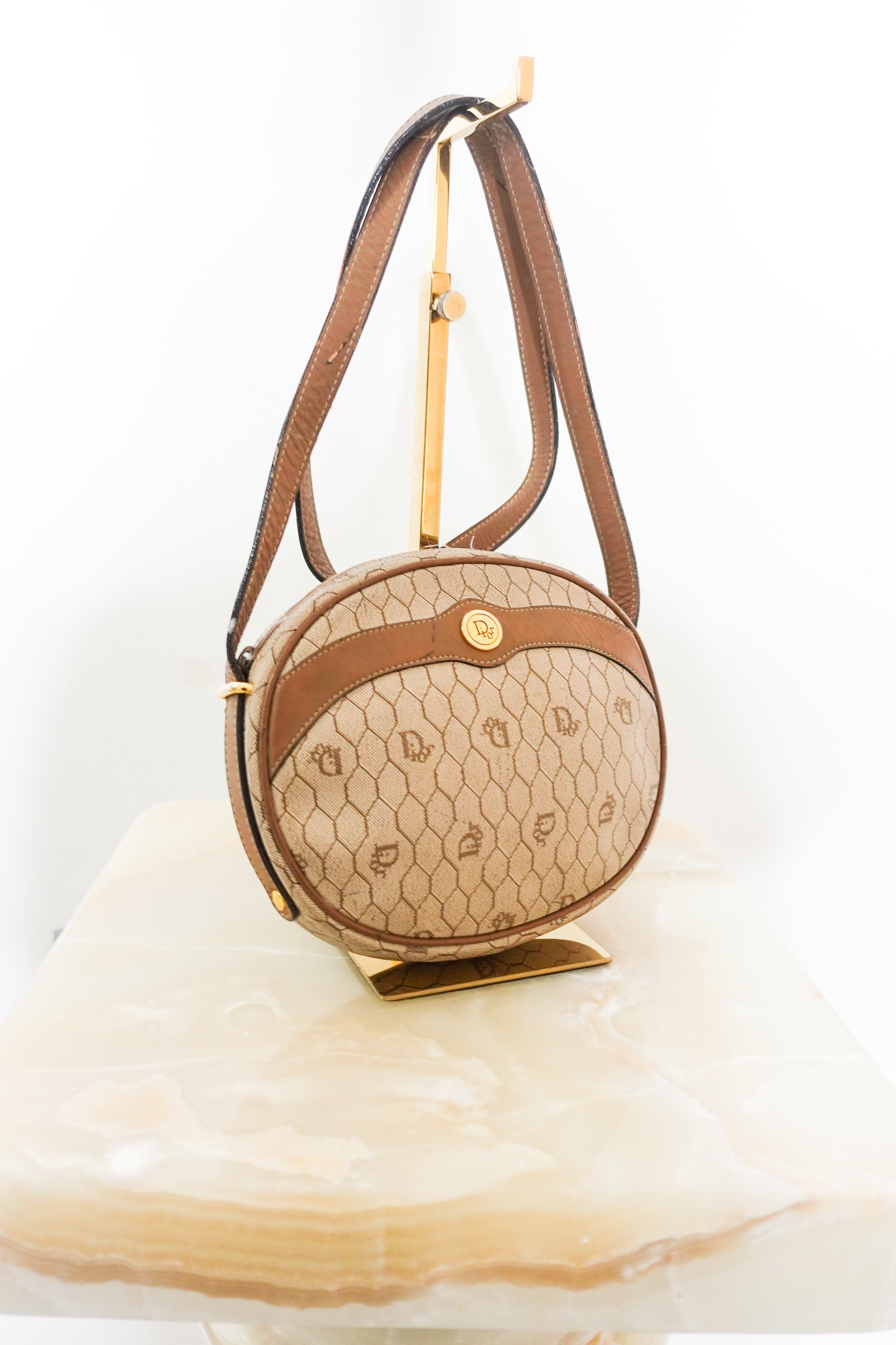 Honeycomb canvas shoulder bag