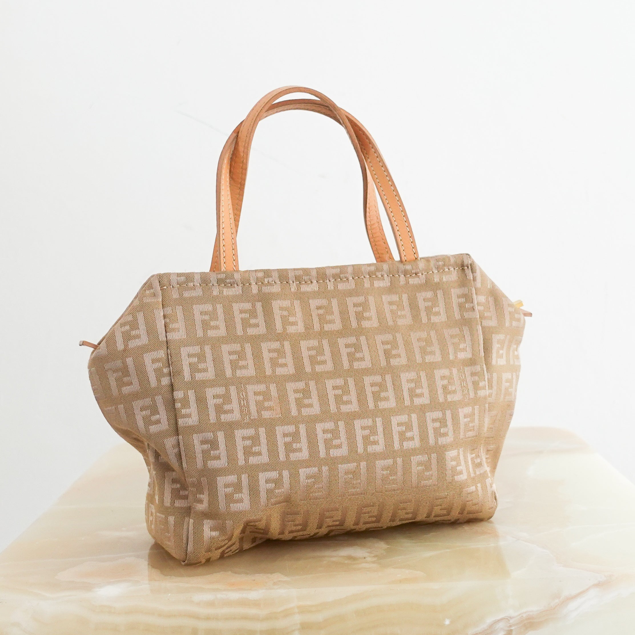 Beige tote bag