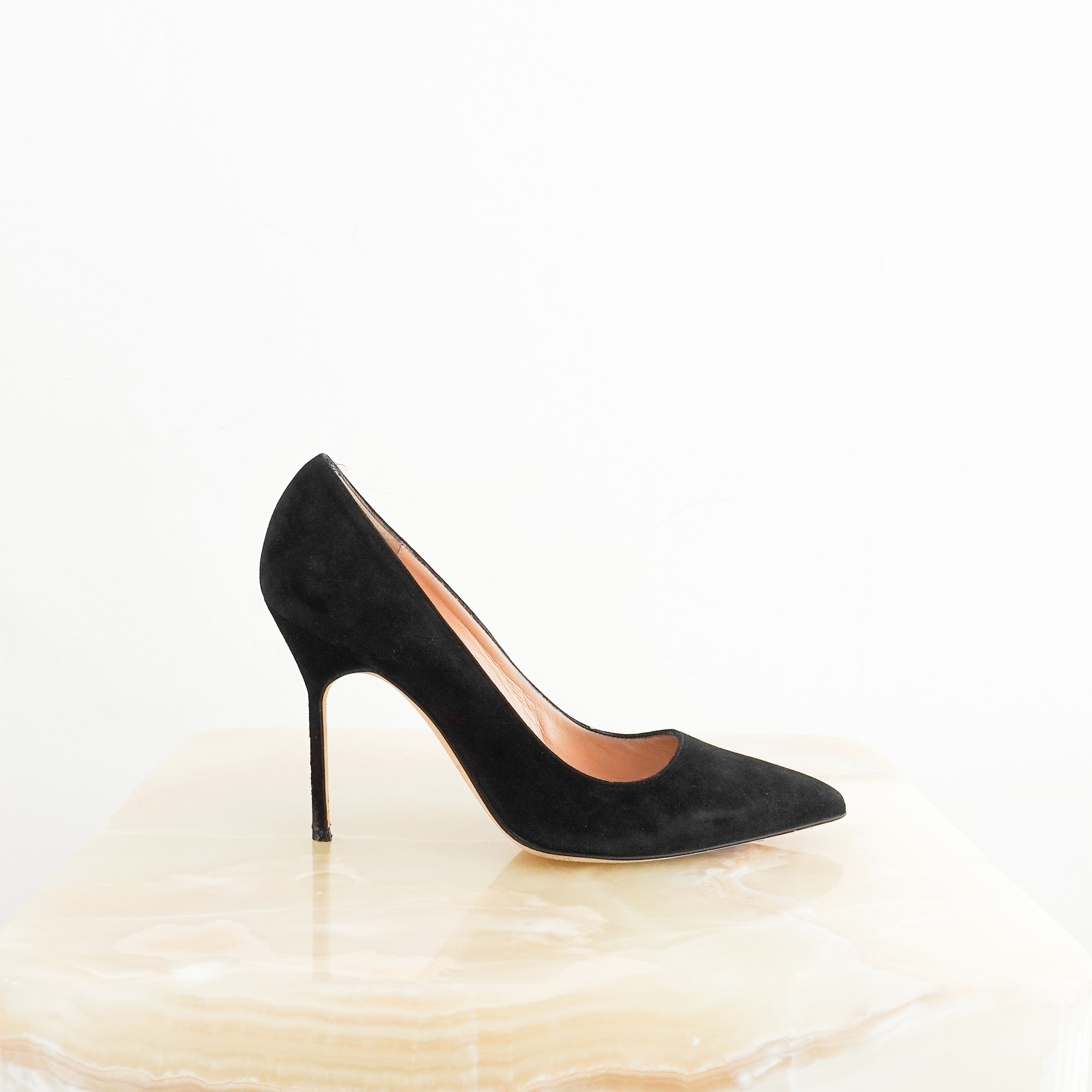Manolo Blahnik BB 105 Black Suede Pump Heels RRP £650 | Authentic Preloved