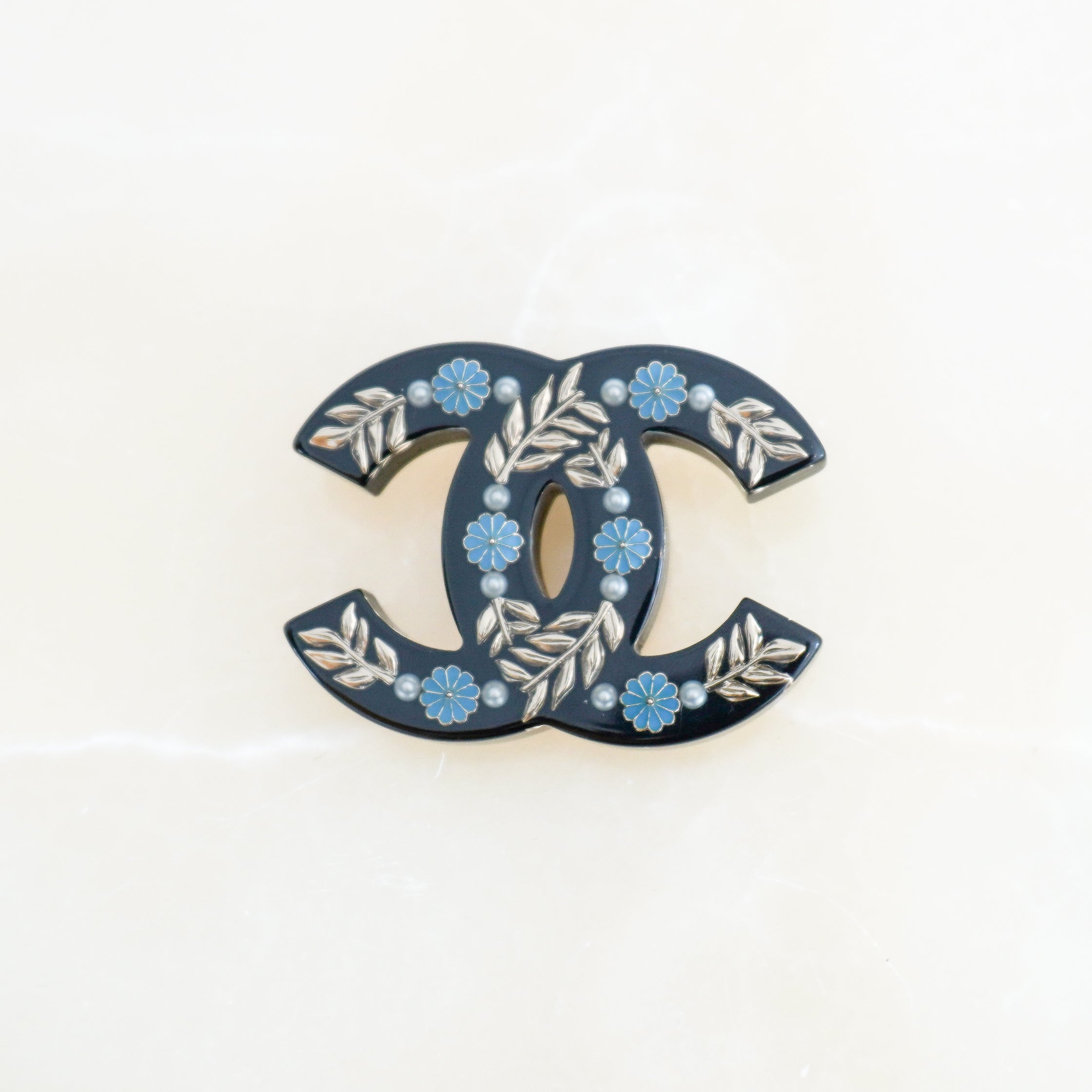 Chanel 18C Floral CC Logo Brooch in Black Resin (RRP £495) | Authentic Preloved FINAL SALE
