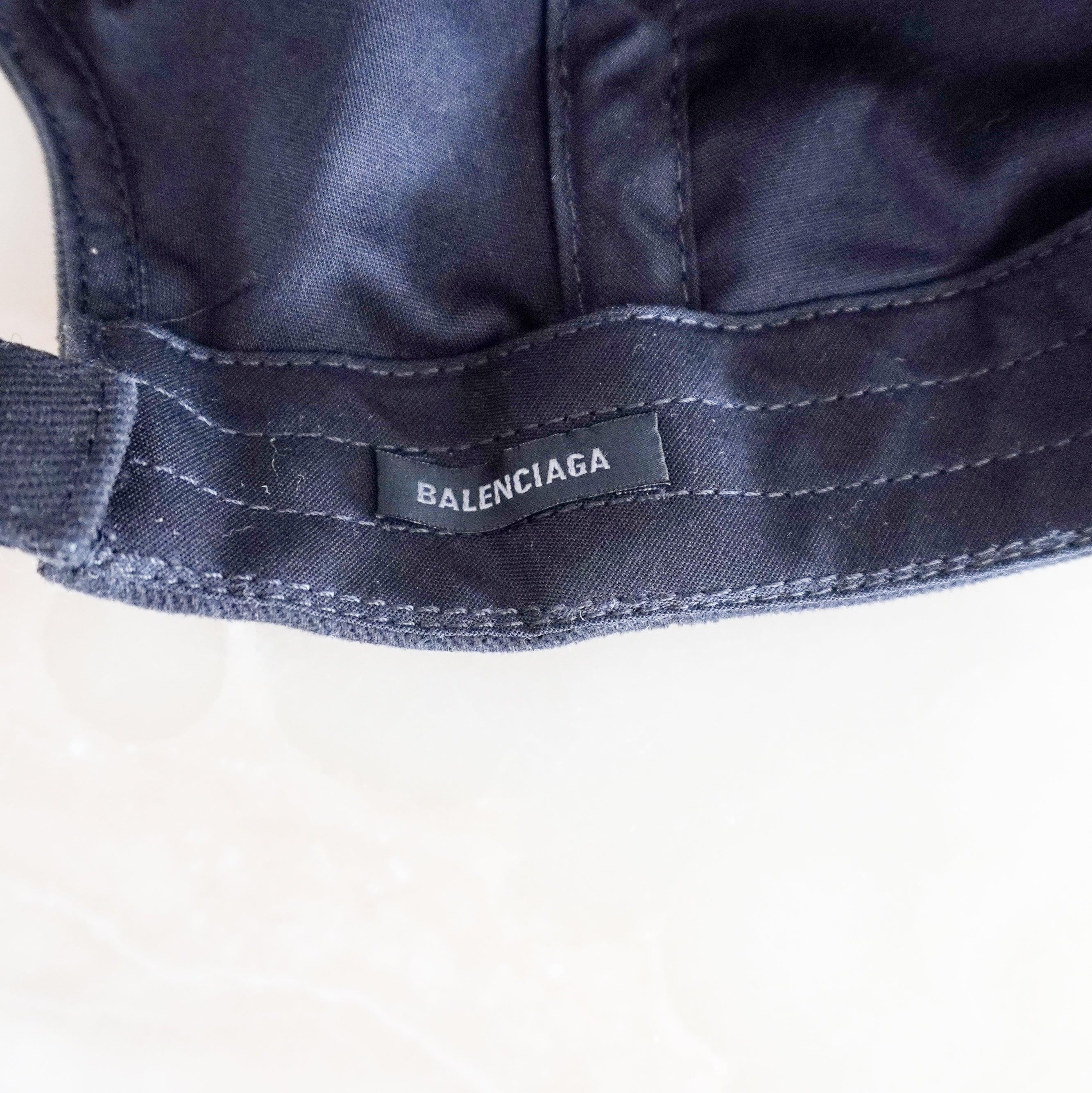 Balenciaga Cap in Black/White – Size L (RRP £350) | Authentic Preloved