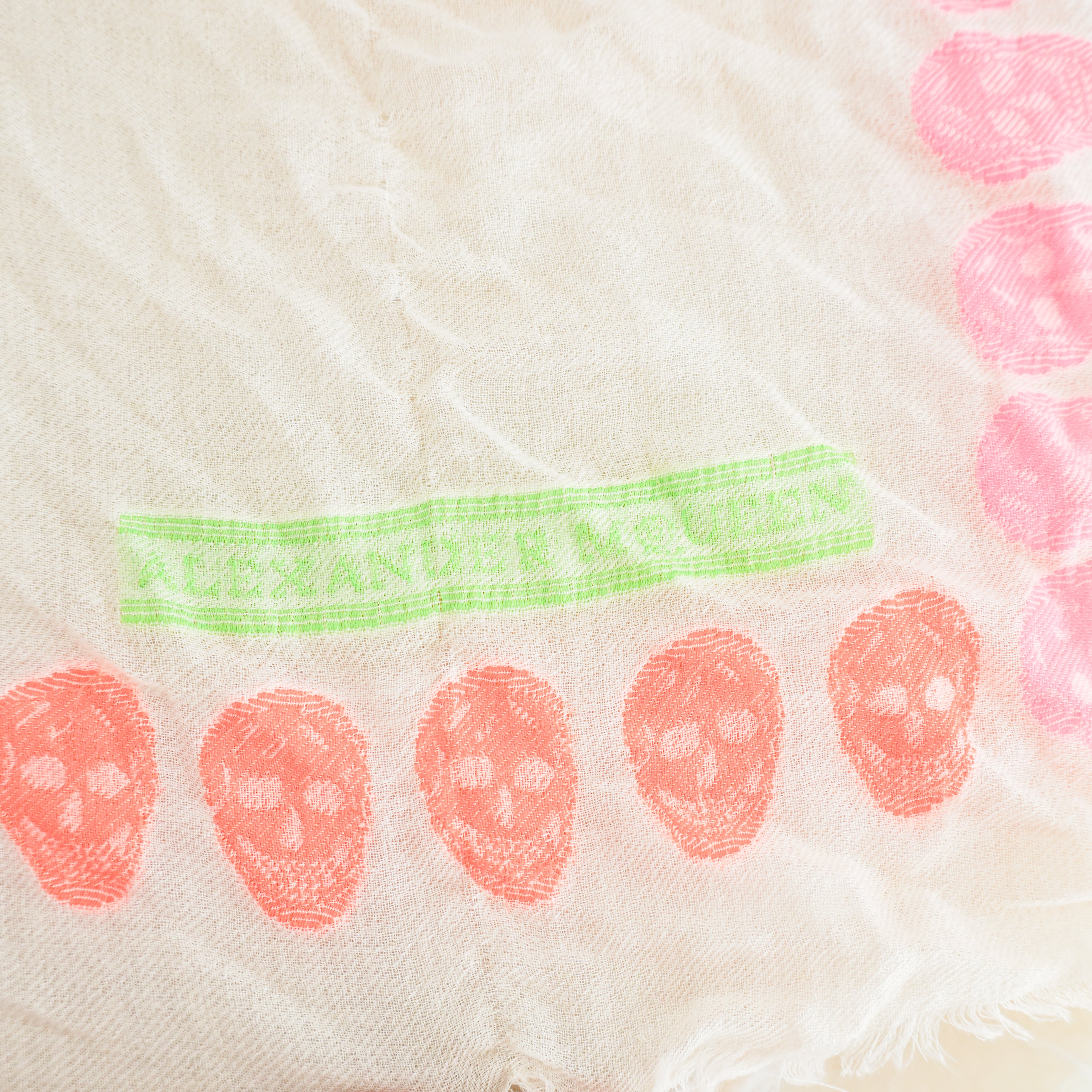 Alexander McQueen Cream & Multicolour Skull Scarf (RRP £280) | Authentic Preloved