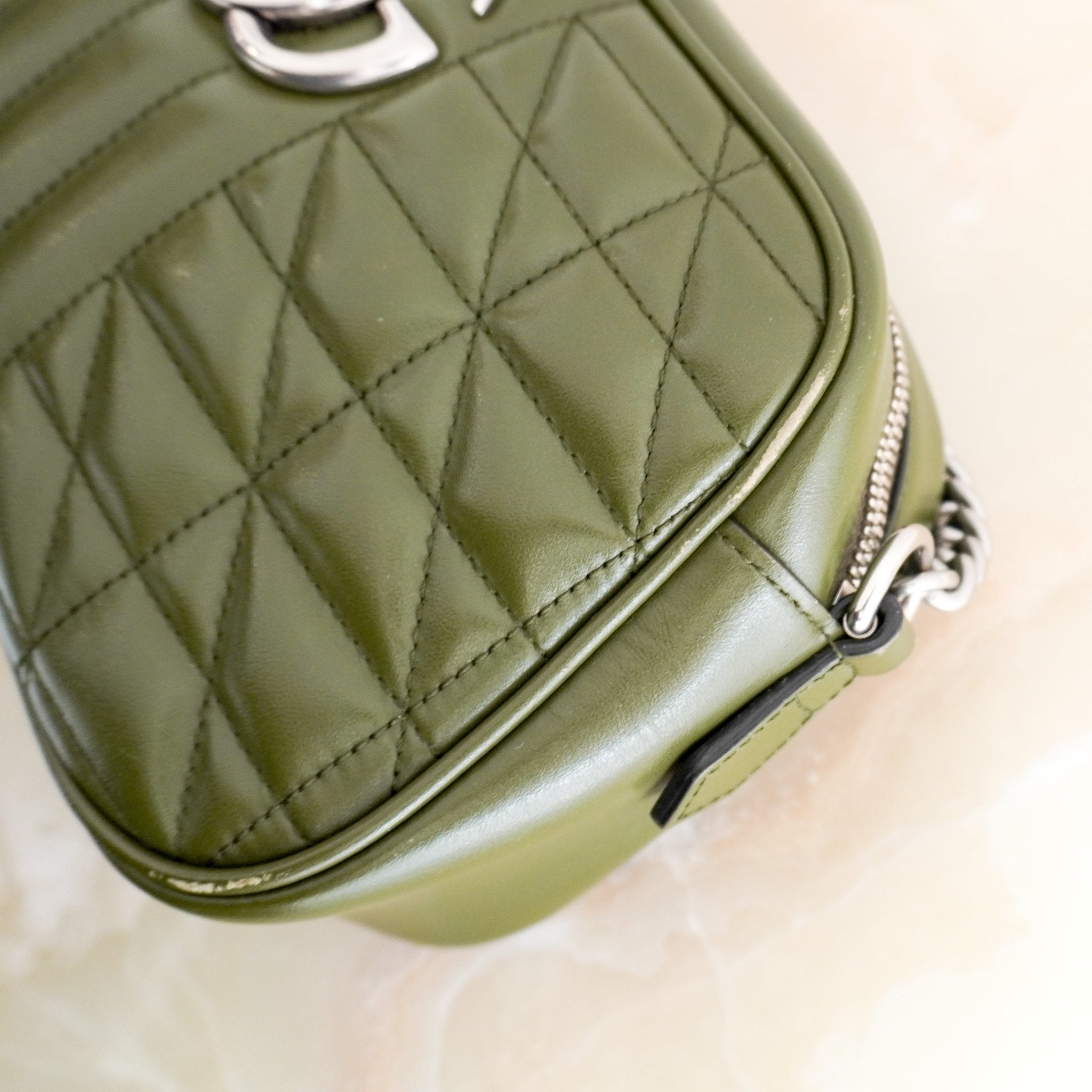 Gucci GG Marmont Small Matelassé Crossbody Bag in Olive Green (RRP £1460) | Authentic Preloved - Reloved Again