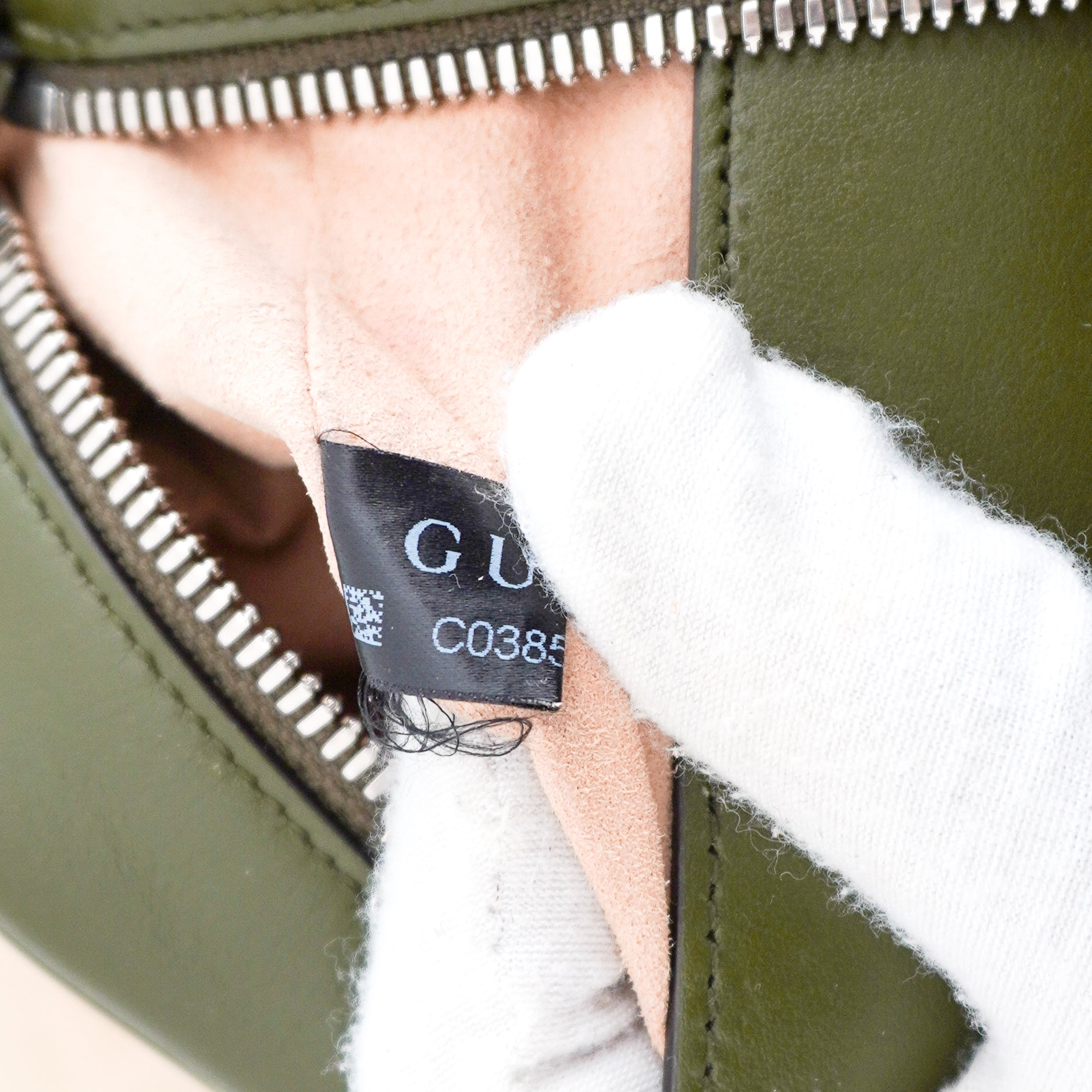 Gucci GG Marmont Small Matelassé Crossbody Bag in Olive Green (RRP £1460) | Authentic Preloved