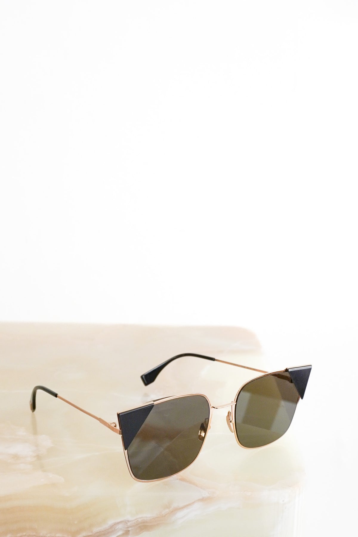 Front Image: Fendi FF square cat eye sunglasses Chelsea London