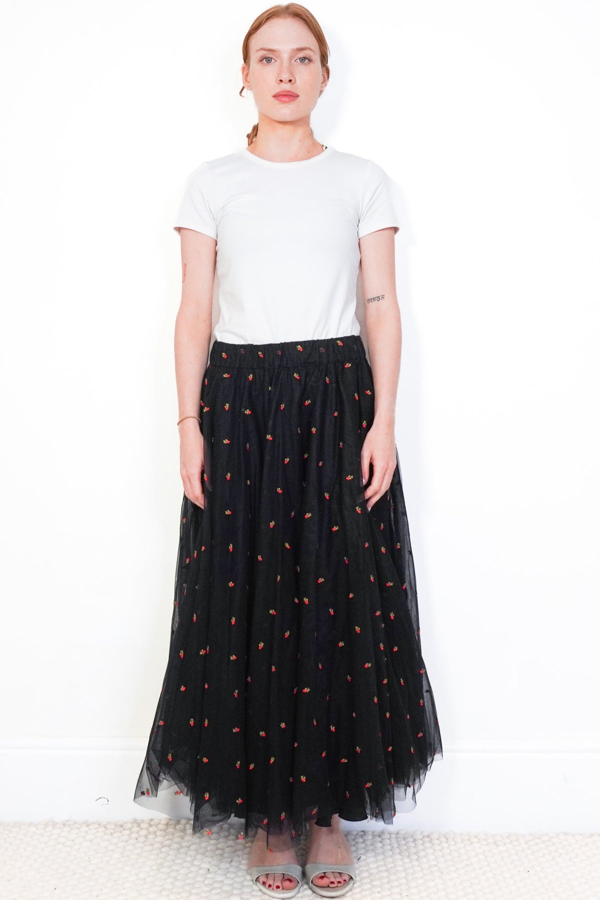 Front Image: Parosh Embroidered Skirt in Black Chelsea London 