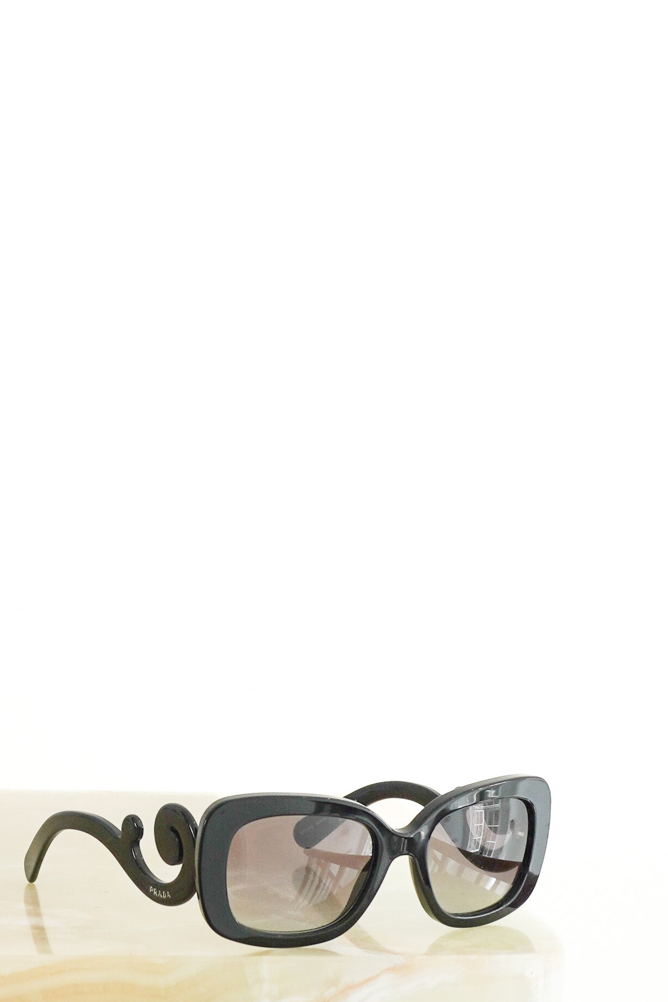 PRADA Minimal Baroque サングラス Prada minimal Baroque Sunglasses with Box (RRP £270) | FINAL SALE