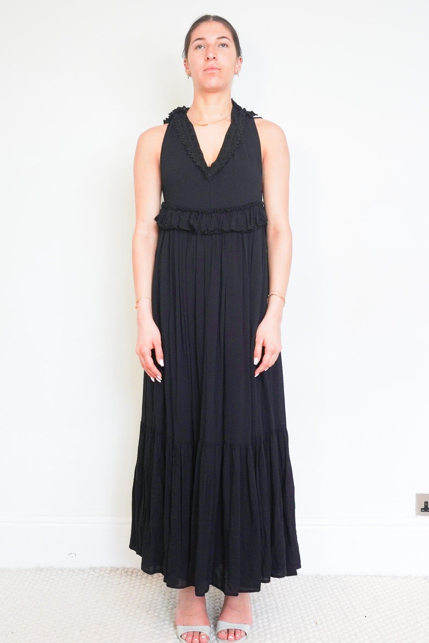 Front image of the Everae Black Maxi Dress Chelsea London