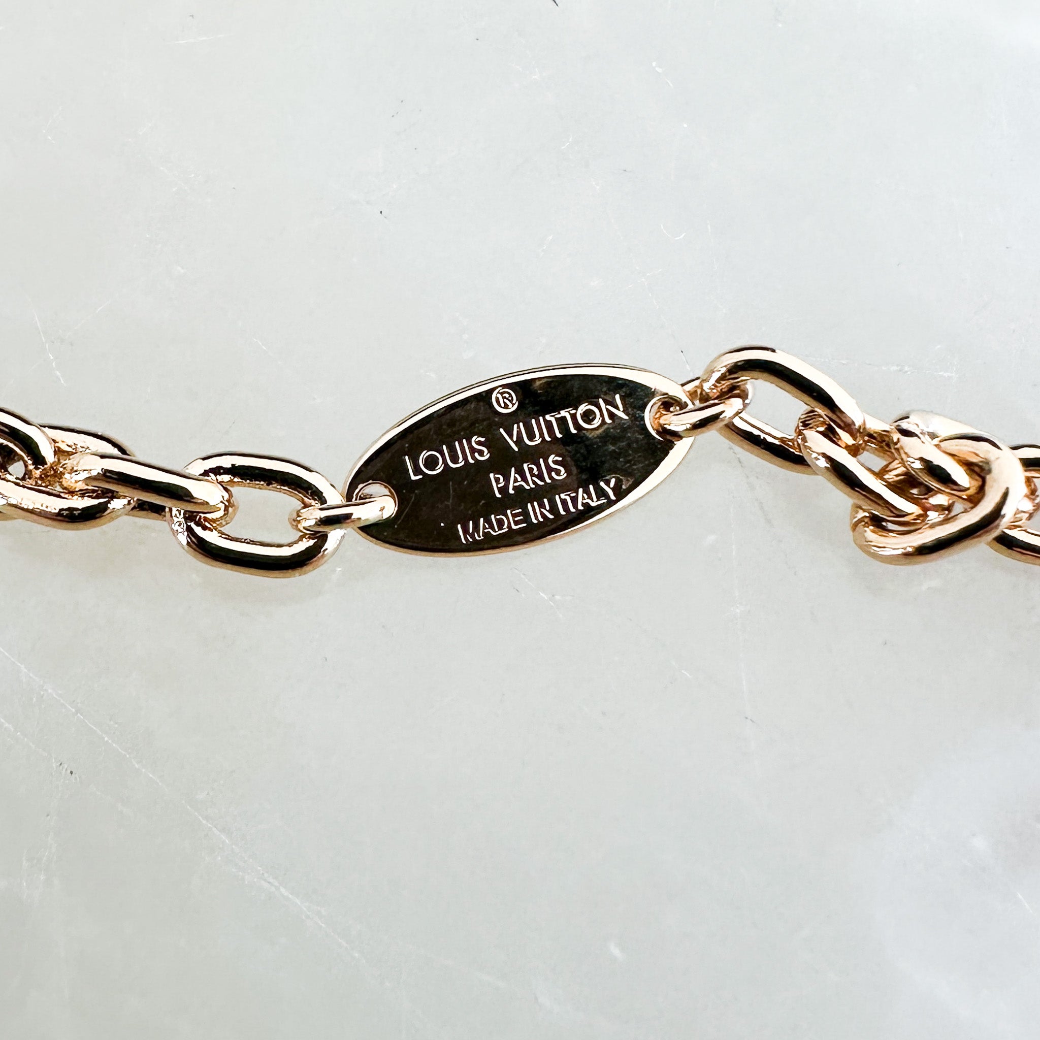 NEW Louis Vuitton Gold XL Stud Airpods Case RRP £965 | Authentic Preloved FINAL SALE