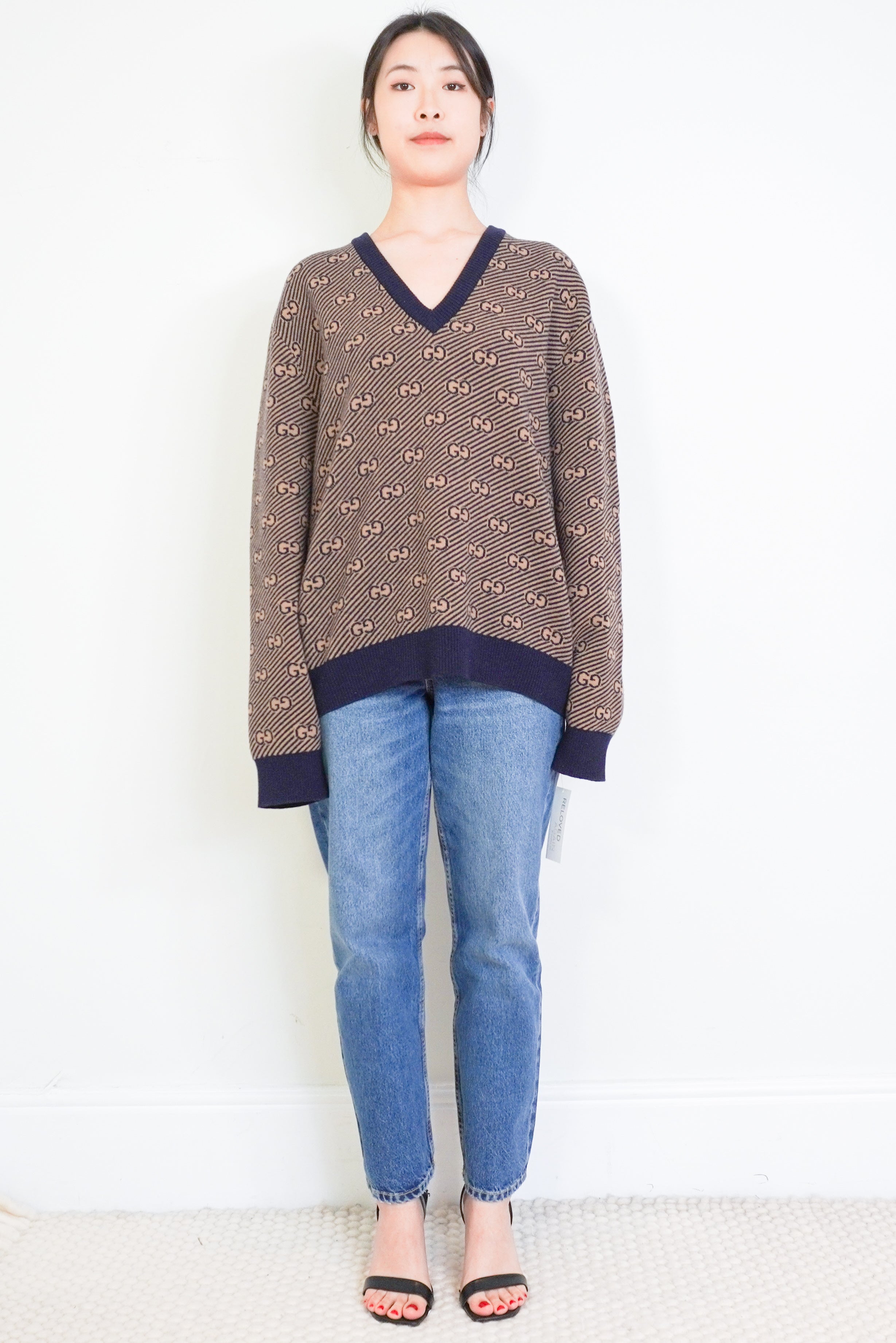 Gucci-Brown-&-Navy-Monogram-Jumper-front-picture-Chelsea-London