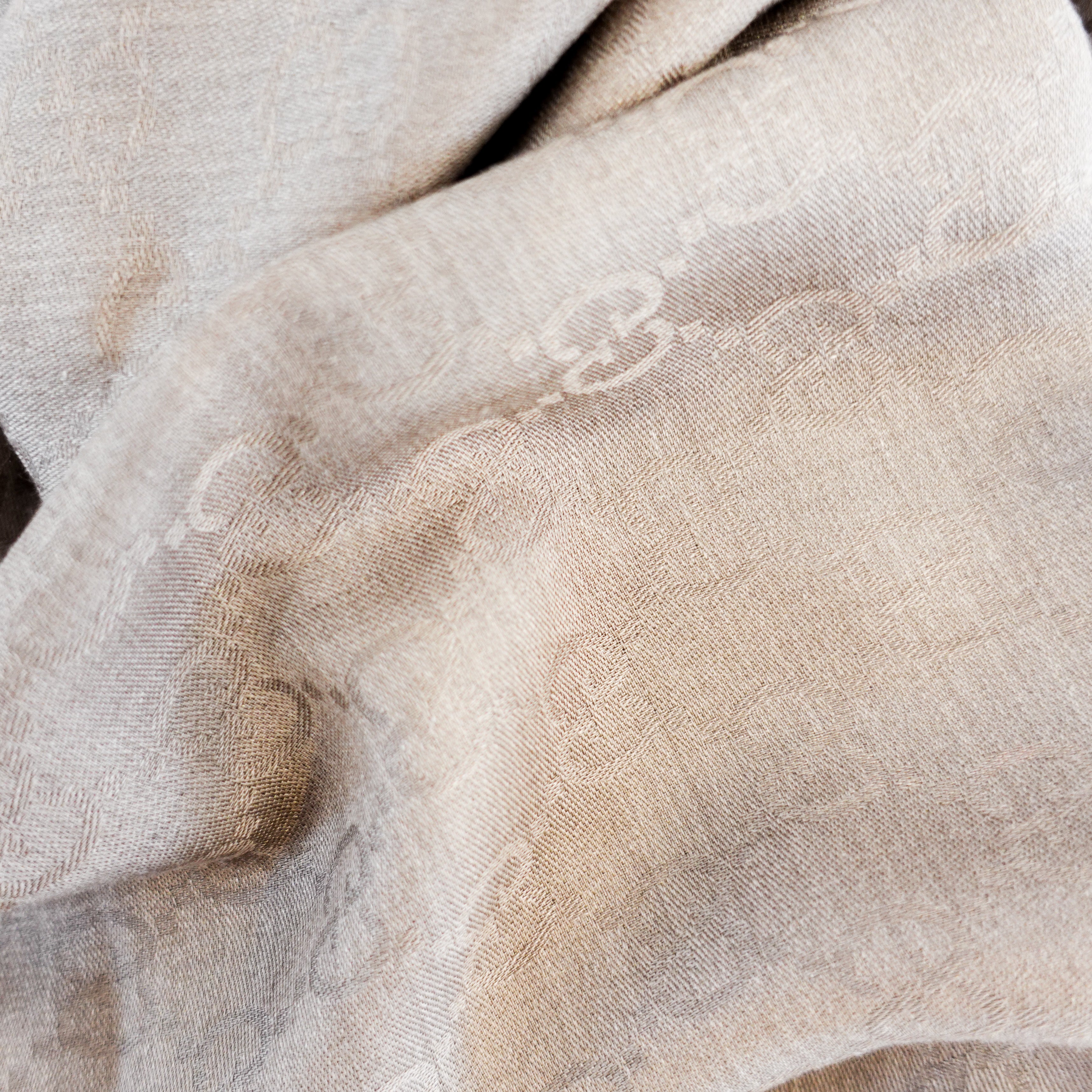 Gucci-GG-Monogram-Scarf-logo-picture-Chelsea-london