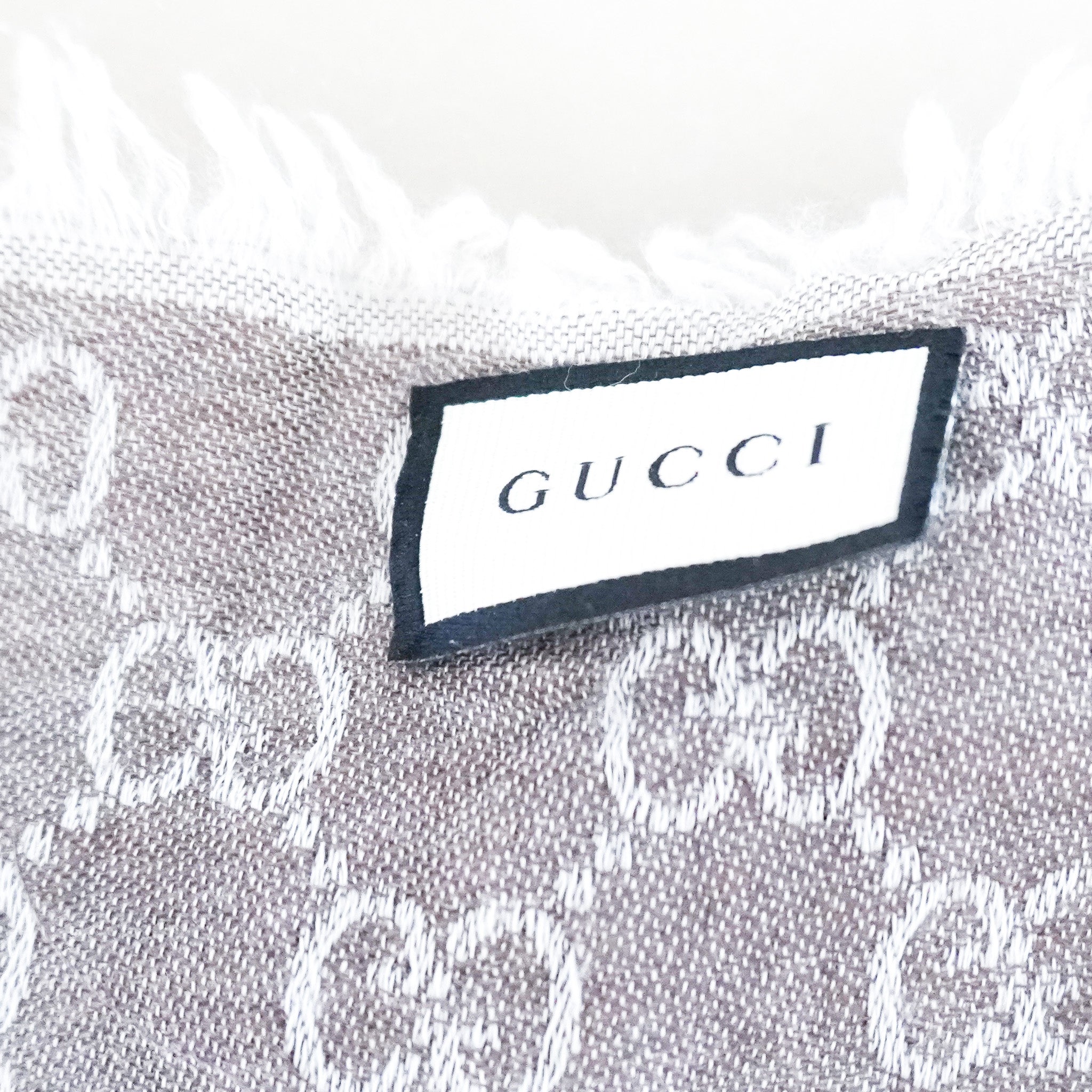Gucci-GG-Monogram-Shawl-in-Grey-side-picture