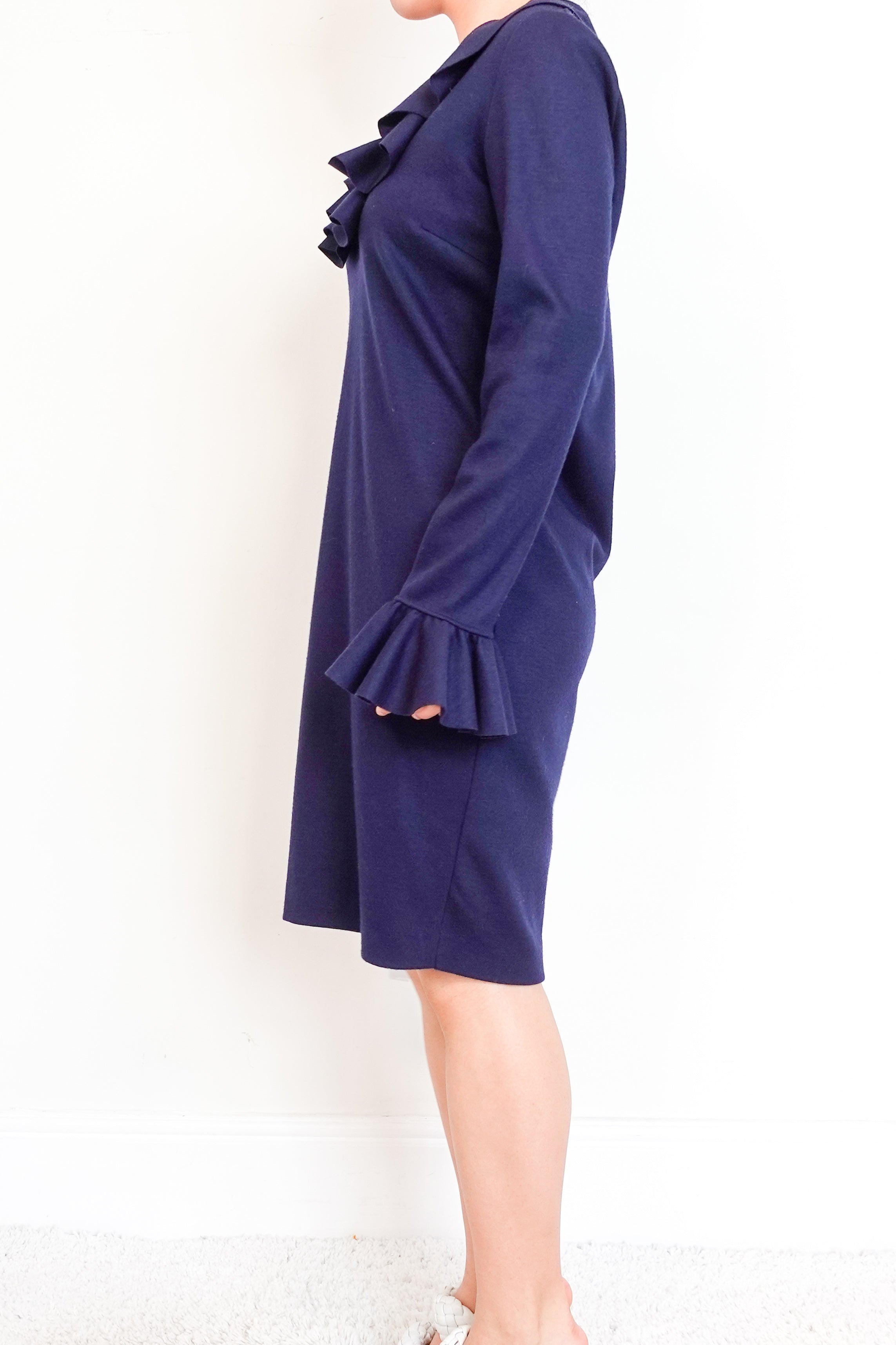 Gucci-Navy-Blue-Wool-ruffle-collar-dress-Side-picture