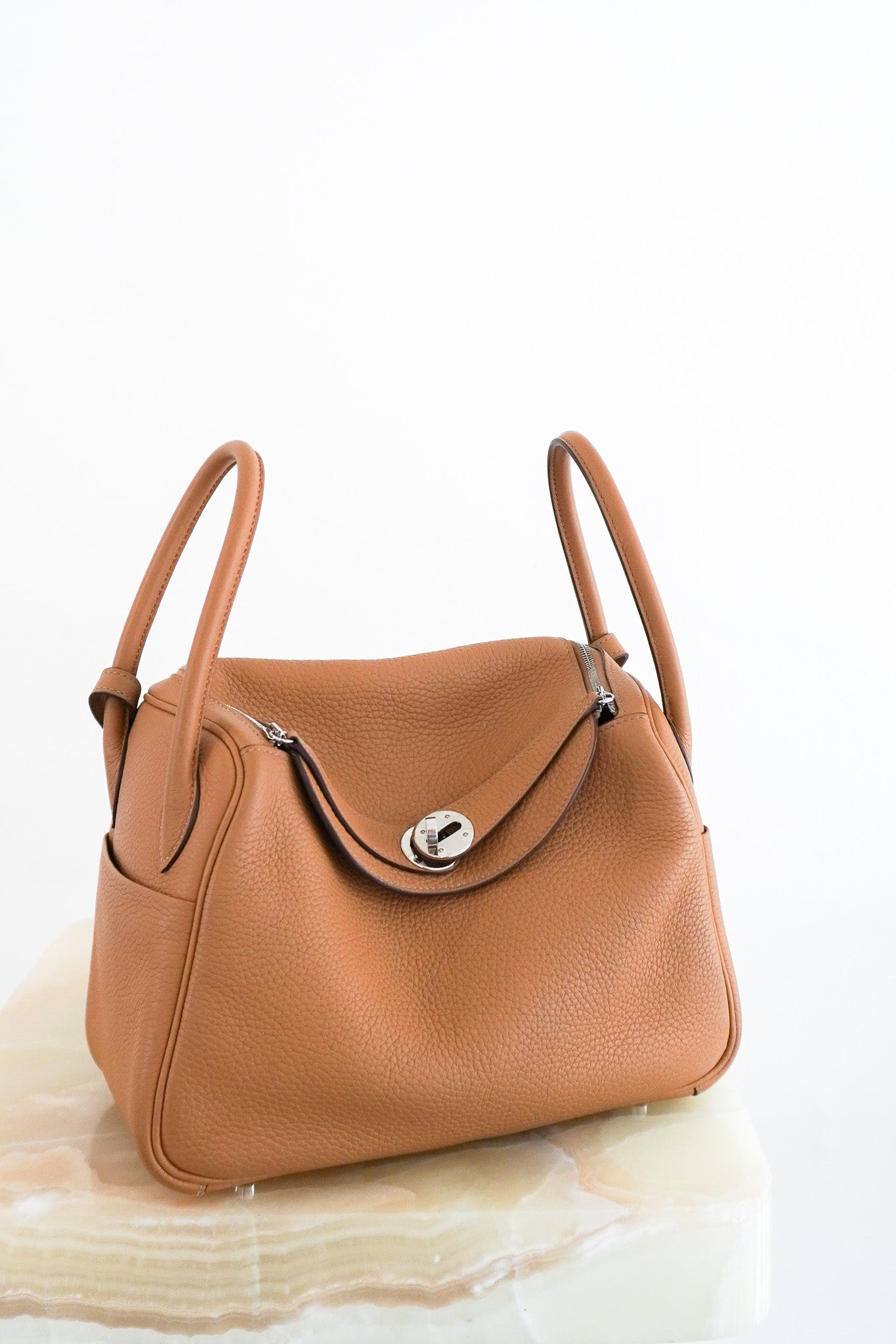 Hermes-Lindy-26-in-Biscuit-front-picture-chelsea-london