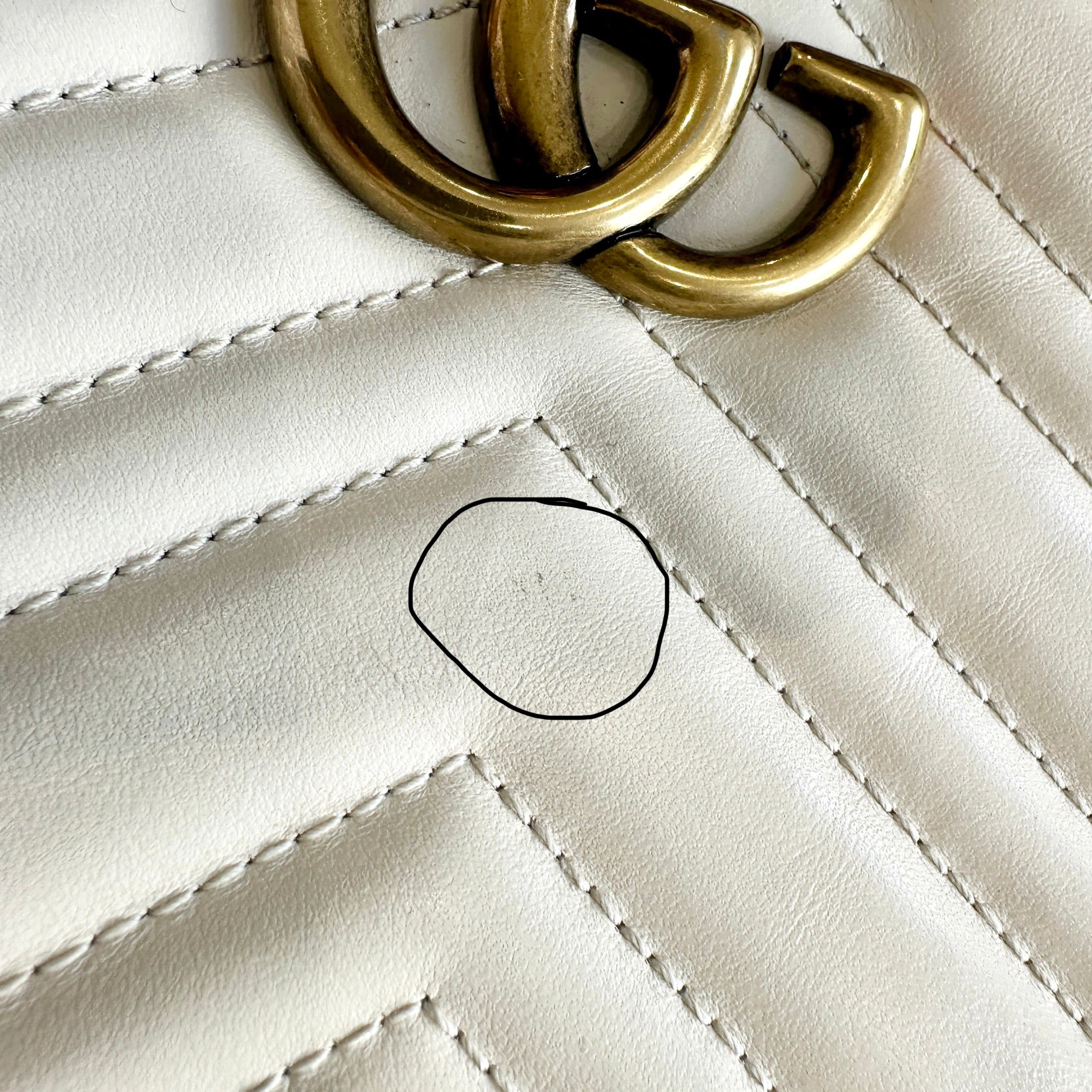 Gucci White Leather Small Camera Bag RRP £1460 | Authentic Preloved - Reloved Again