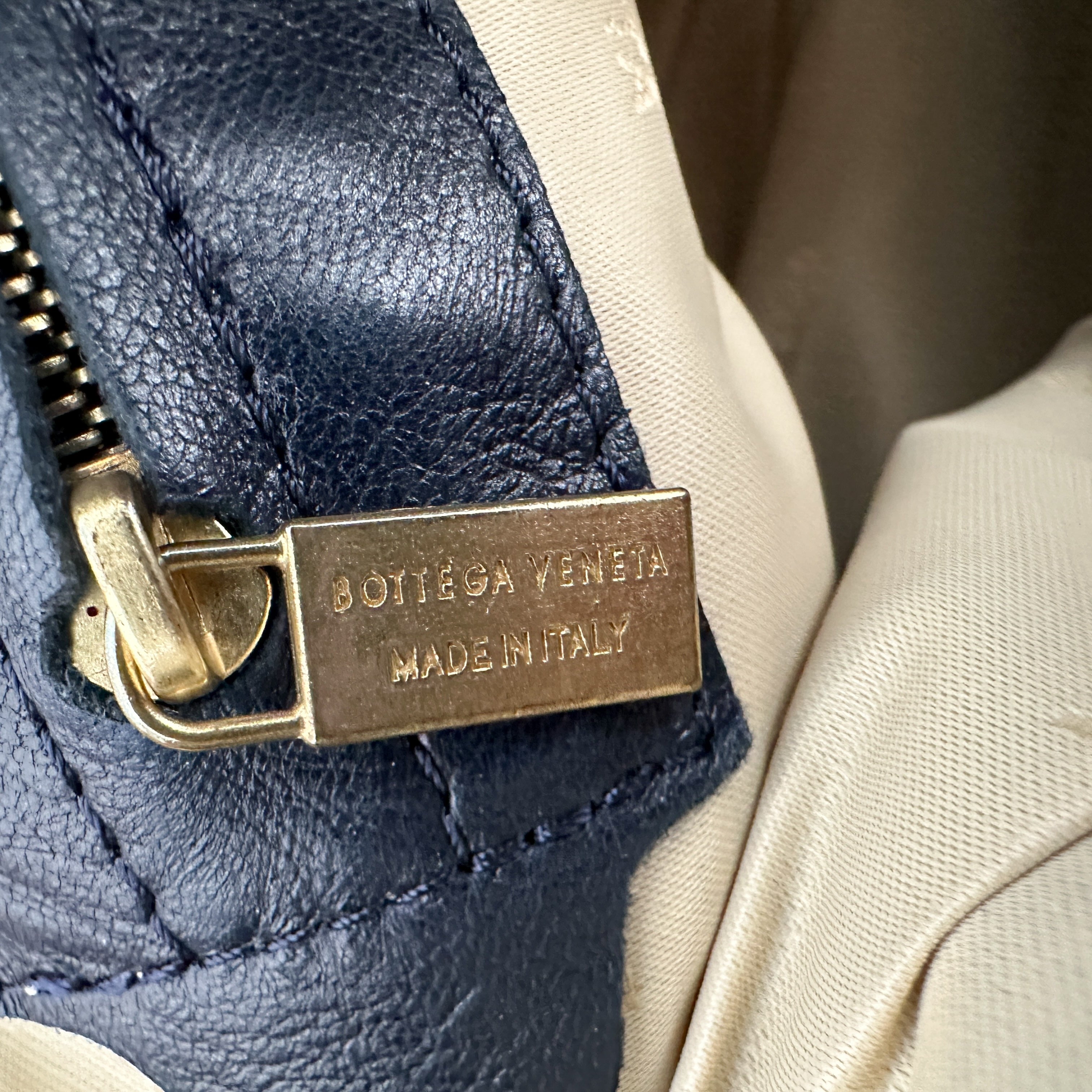 Bottega Veneta Vintage Intreciatto Crossbody Bag in Navy | Authentic Preloved