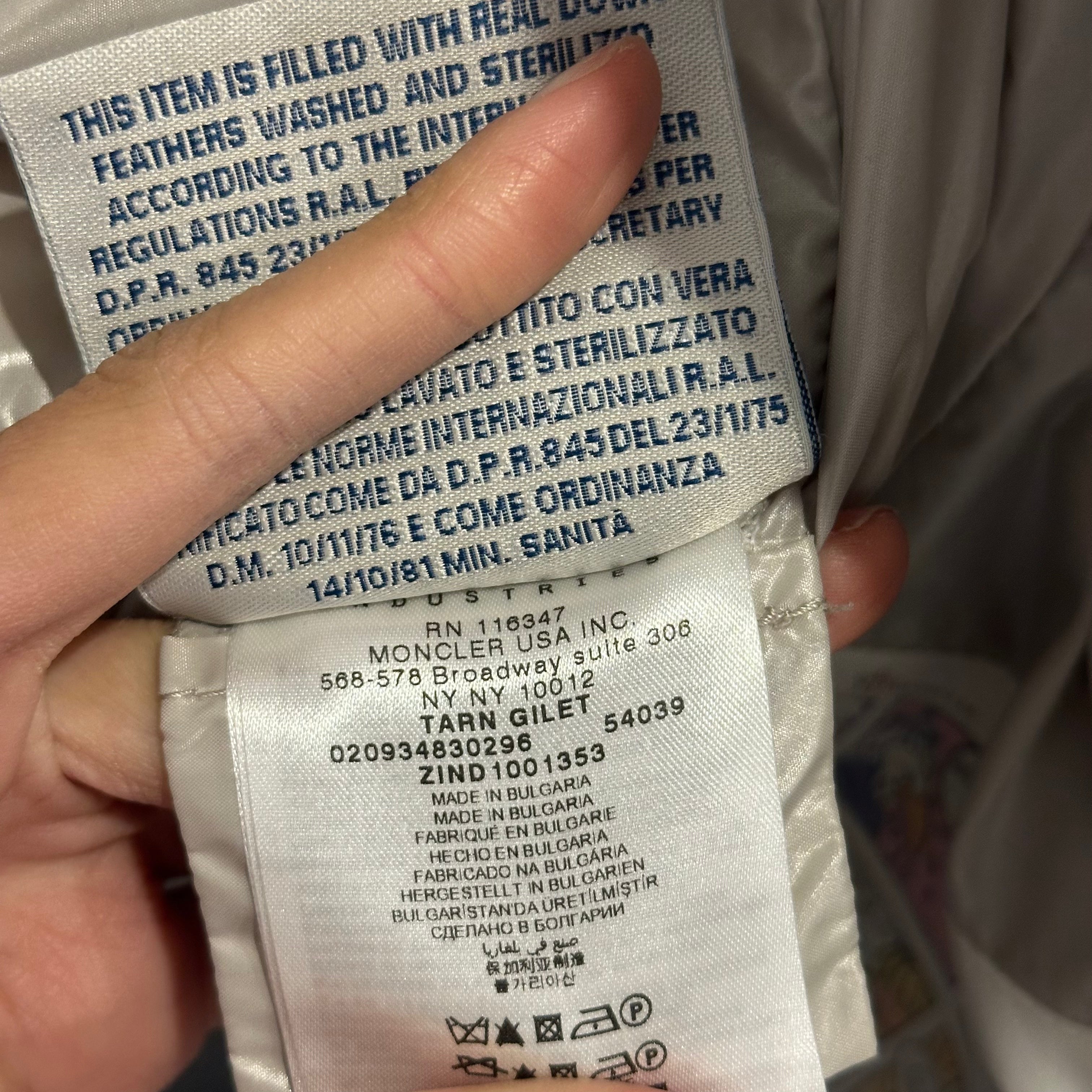 Moncler Grey Padded Sleeveless Gilet with Fur Hood RRP £1000 | Authentic Preloved