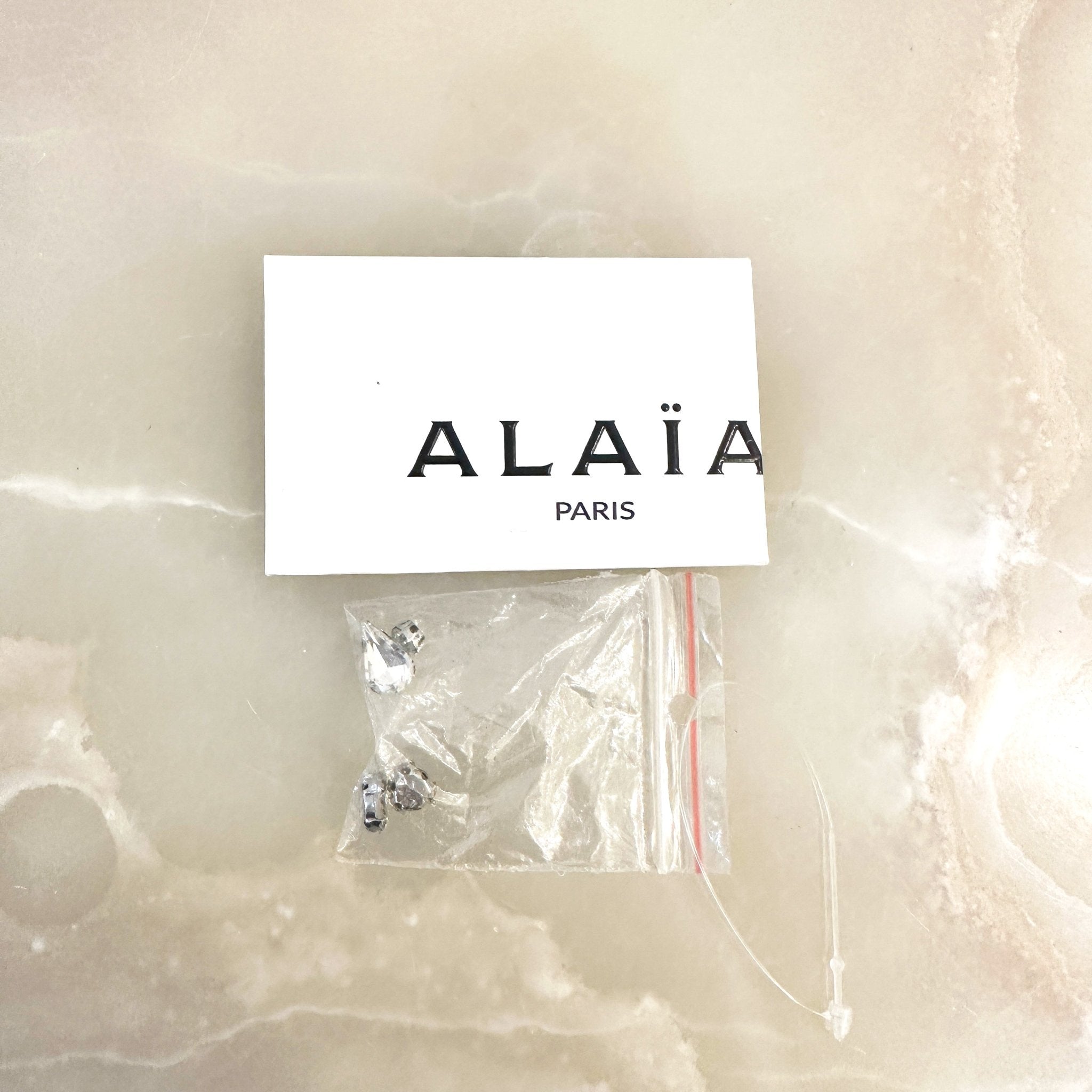 ALAÏA Le Coeur Crossbody Bag in Noir RRP £1000 | Authentic Preloved - Reloved Again