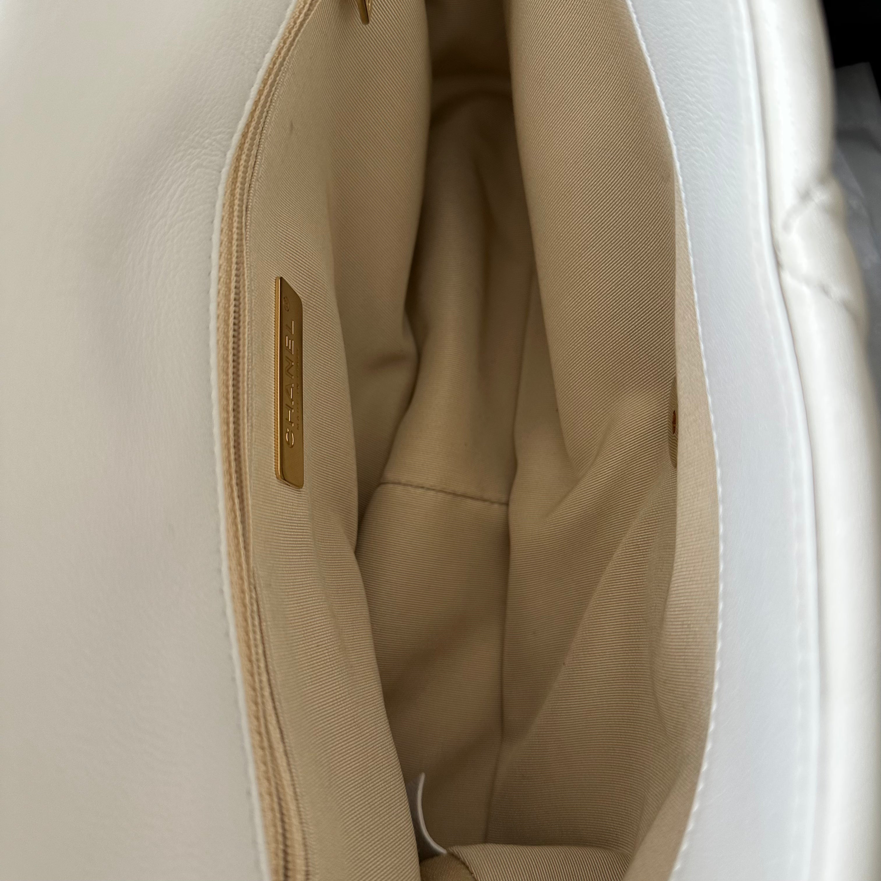 Chanel White Lambskin 19 Large Single Flap Bag RRP £5500 | Authentic Preloved