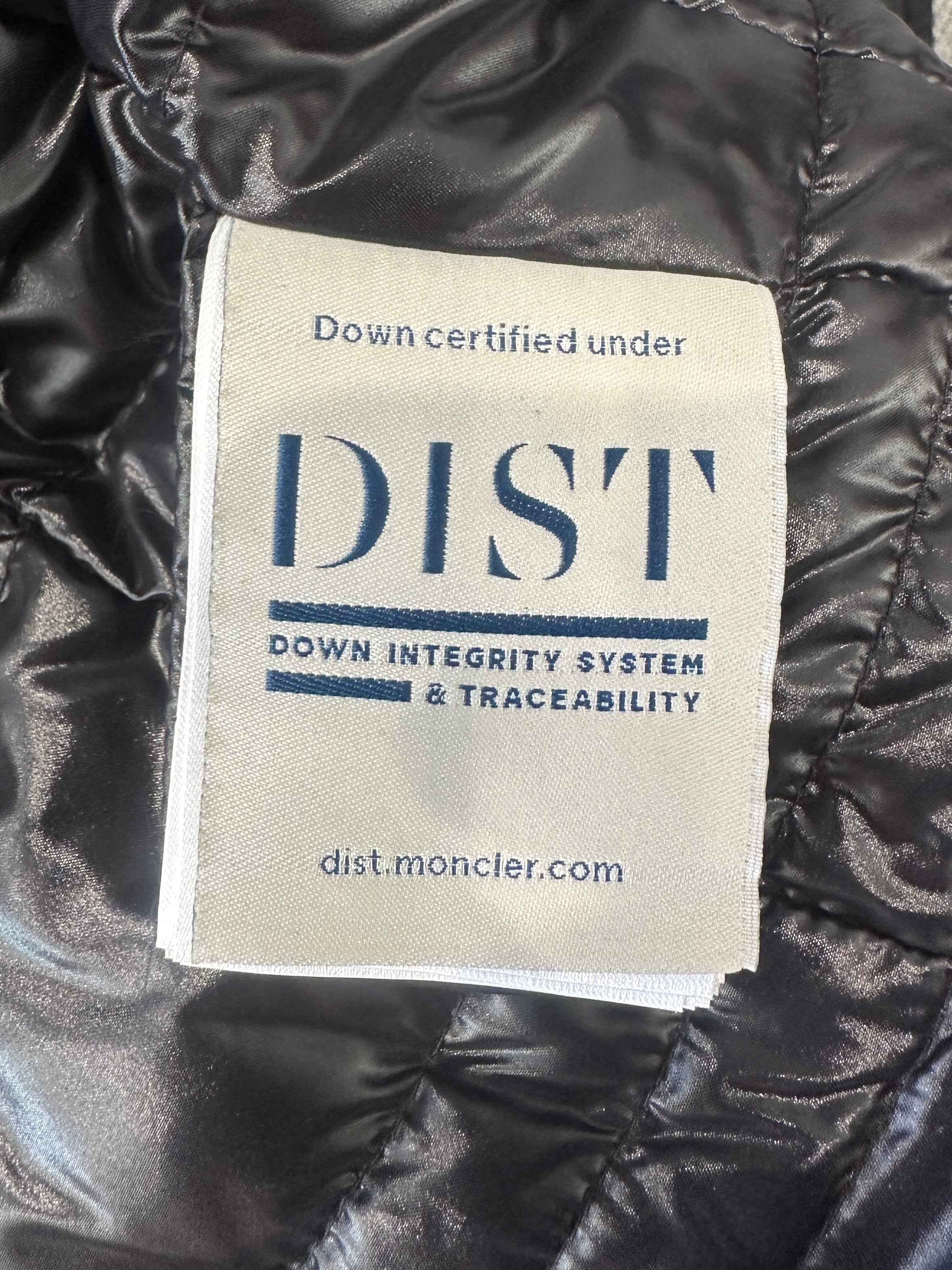 Moncler Black Monticole Giubbotto Down Jacket RRP £1500 | Authentic Preloved