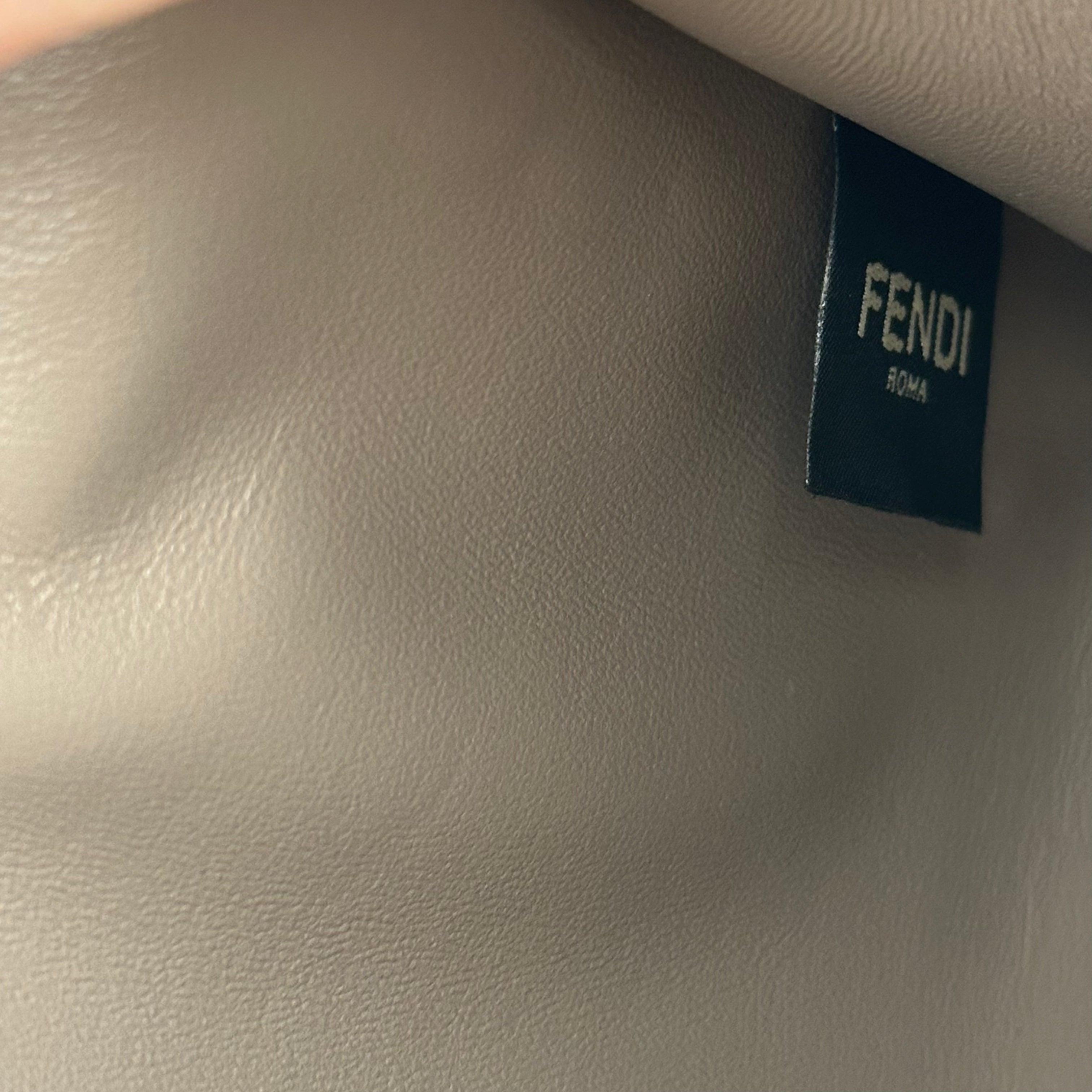 CURRENT SEASON Fendi Peekaboo ISeeU Small Tote Bag in Black RRP £4050 | Authentic Preloved