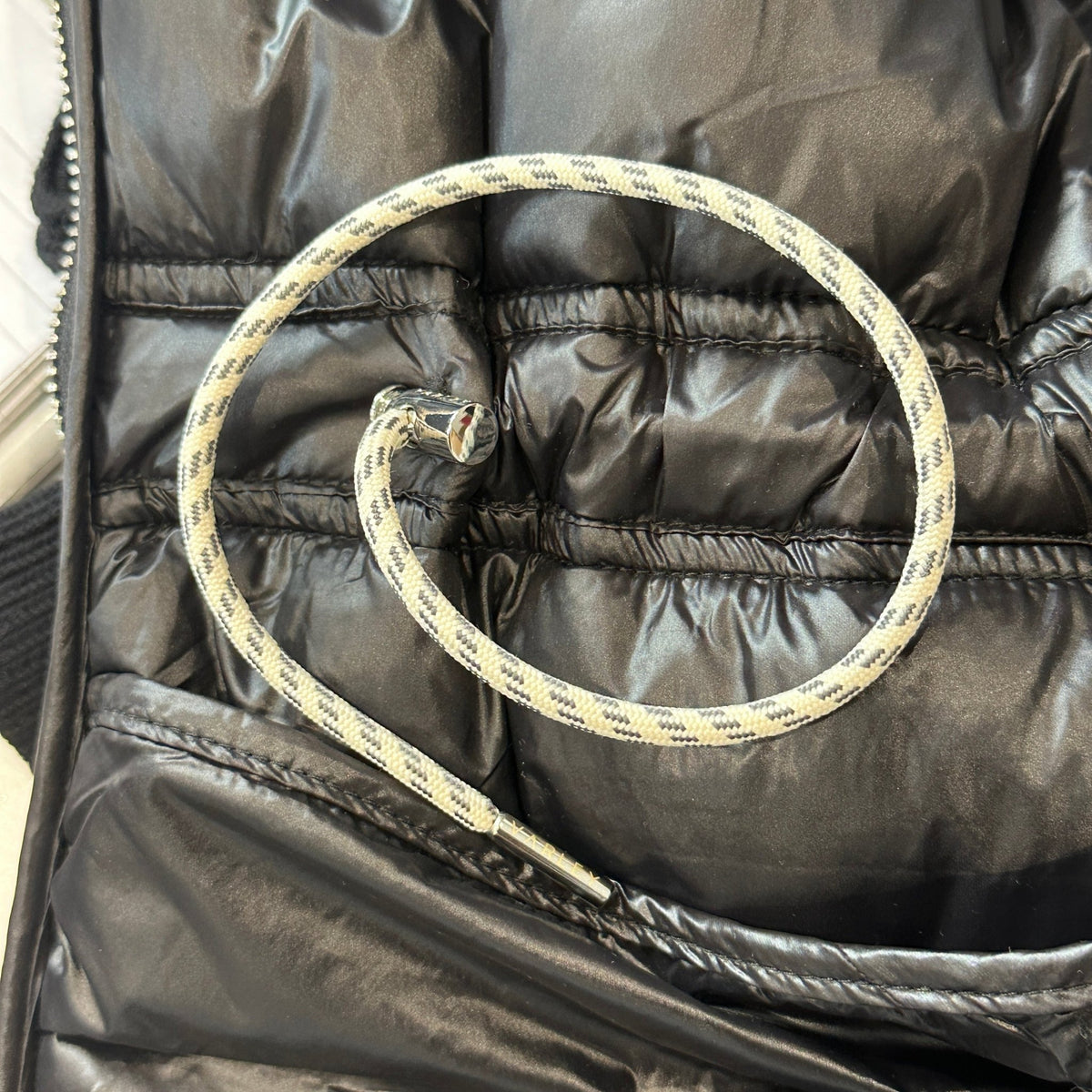 NEW Black Varley Puffer Jacket with Chunky Ribbed Knit Collar (RRP £399) | Authentic Preloved - Reloved Again