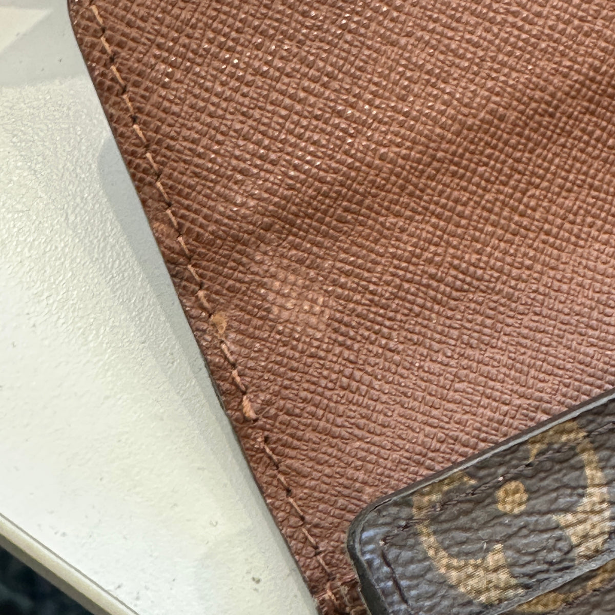Louis Vuitton Sarah Wallet in Monogram Canvas (RRP £500) | Authentic Preloved