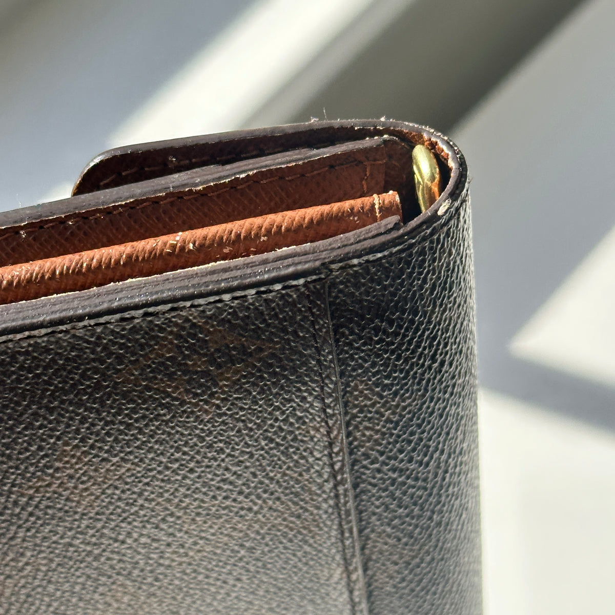 Louis Vuitton Sarah Wallet in Monogram Canvas (RRP £500) | Authentic Preloved